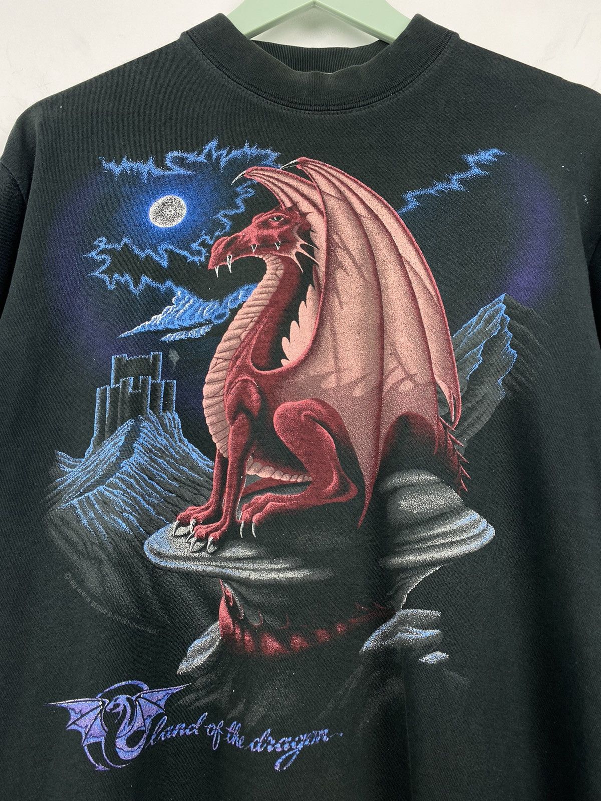 Vintage Vintage Land of the Dragon T Shirt Tee Y2K Japanese Style Size US S / EU 44-46 / 1 - 2 Thumbnail