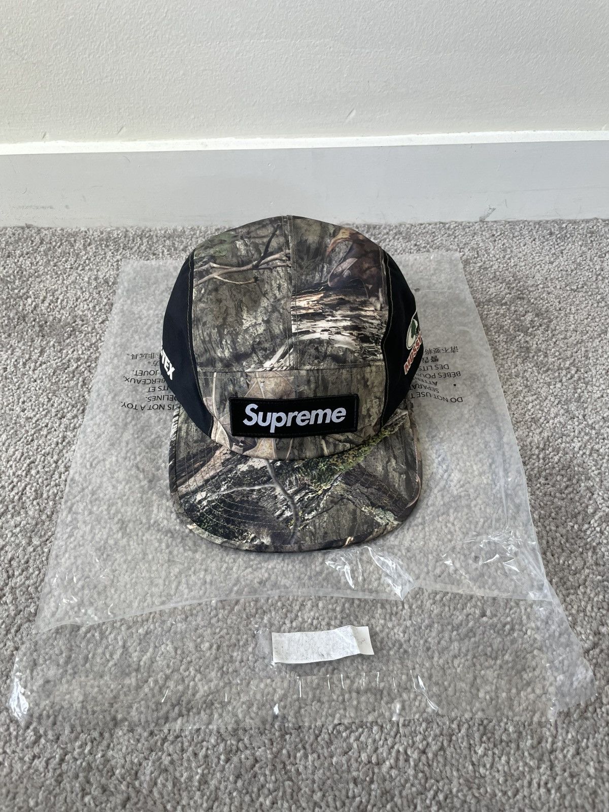 Supreme GoreTex Mossy Oak Camp Cap Camo