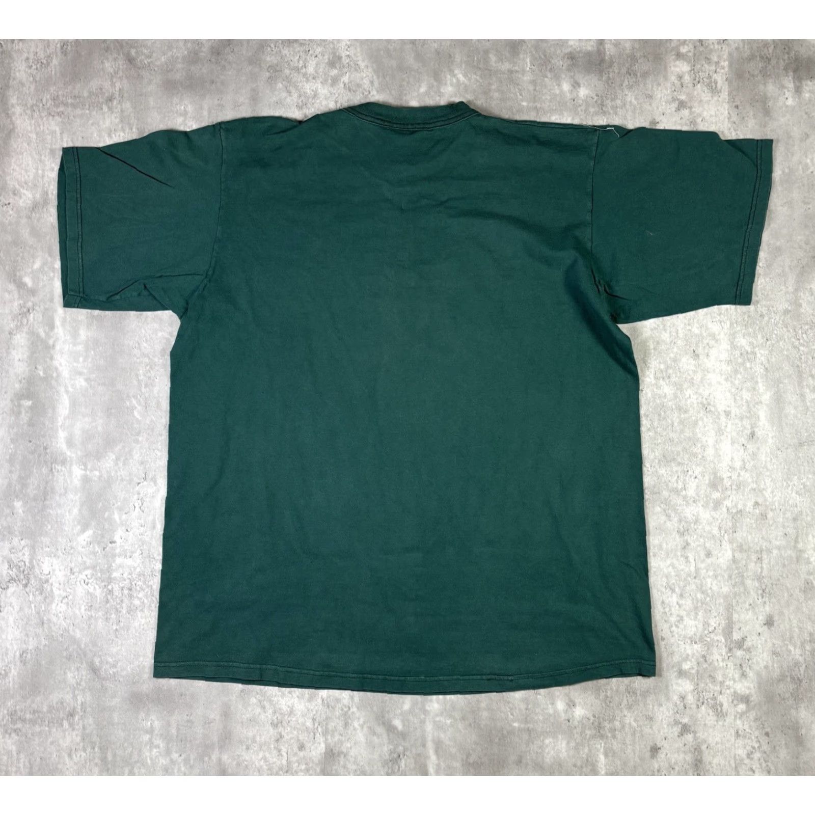 Fruit Of The Loom VINTAGE Friends T Shirt Japanese Logo Spell Out Green 2XL 90s Nike? Size US XXL / EU 58 / 5 - 2 Thumbnail