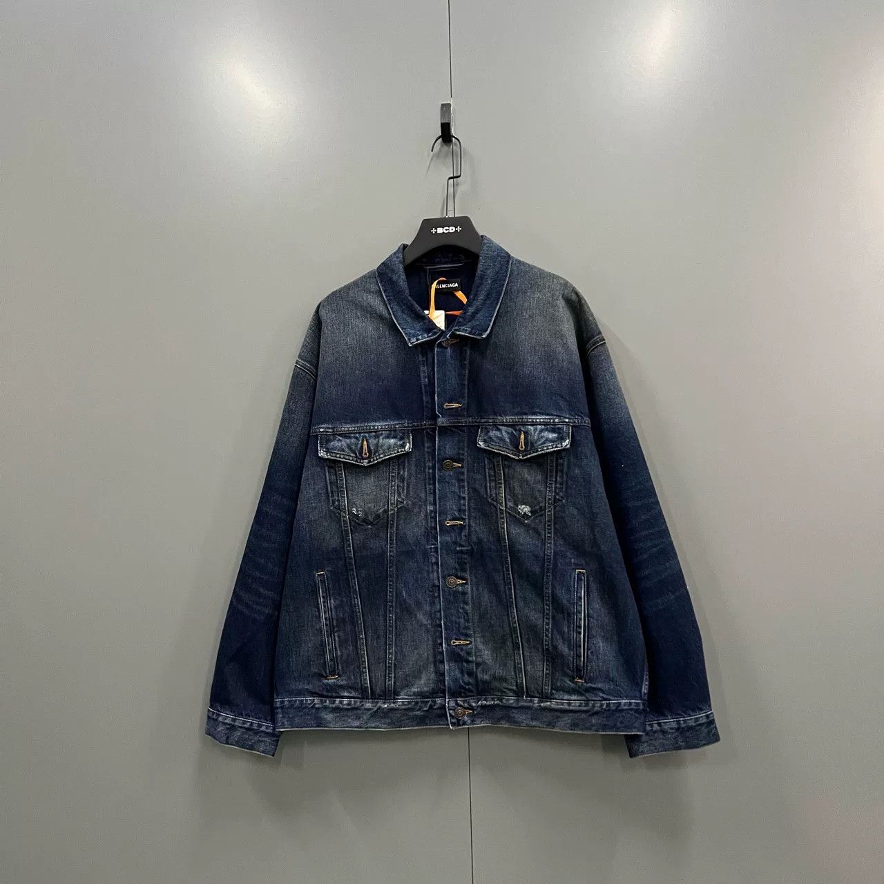 Balenciaga Balenciaga FBI Print Denim Jacket Size US S / EU 44-46 / 1 - 1 Thumbnail