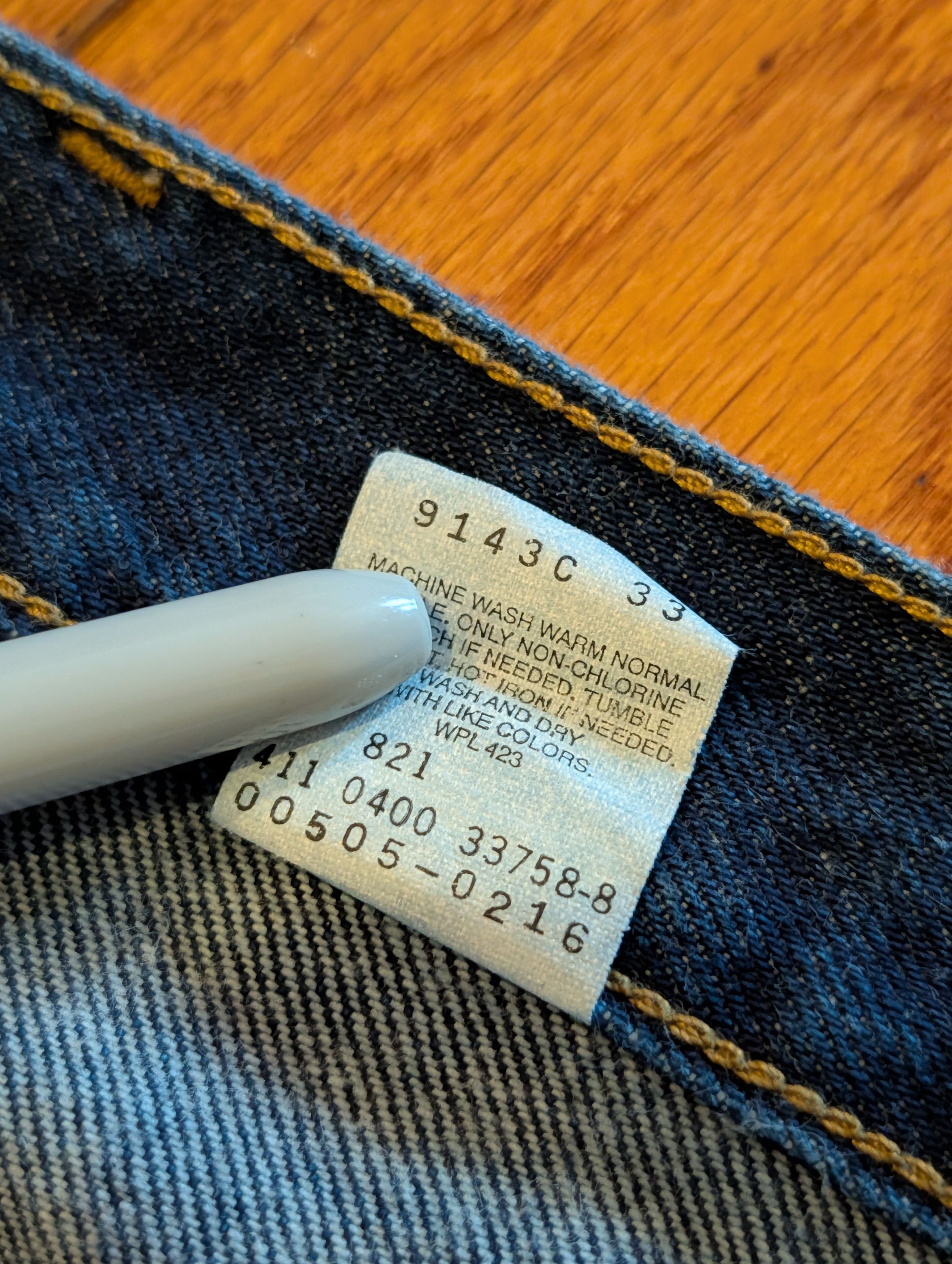 Levi's VTG Levi's 505 Regular Fit Straight Denim Jeans Men's 35x34 Size US 35 - 7 Thumbnail