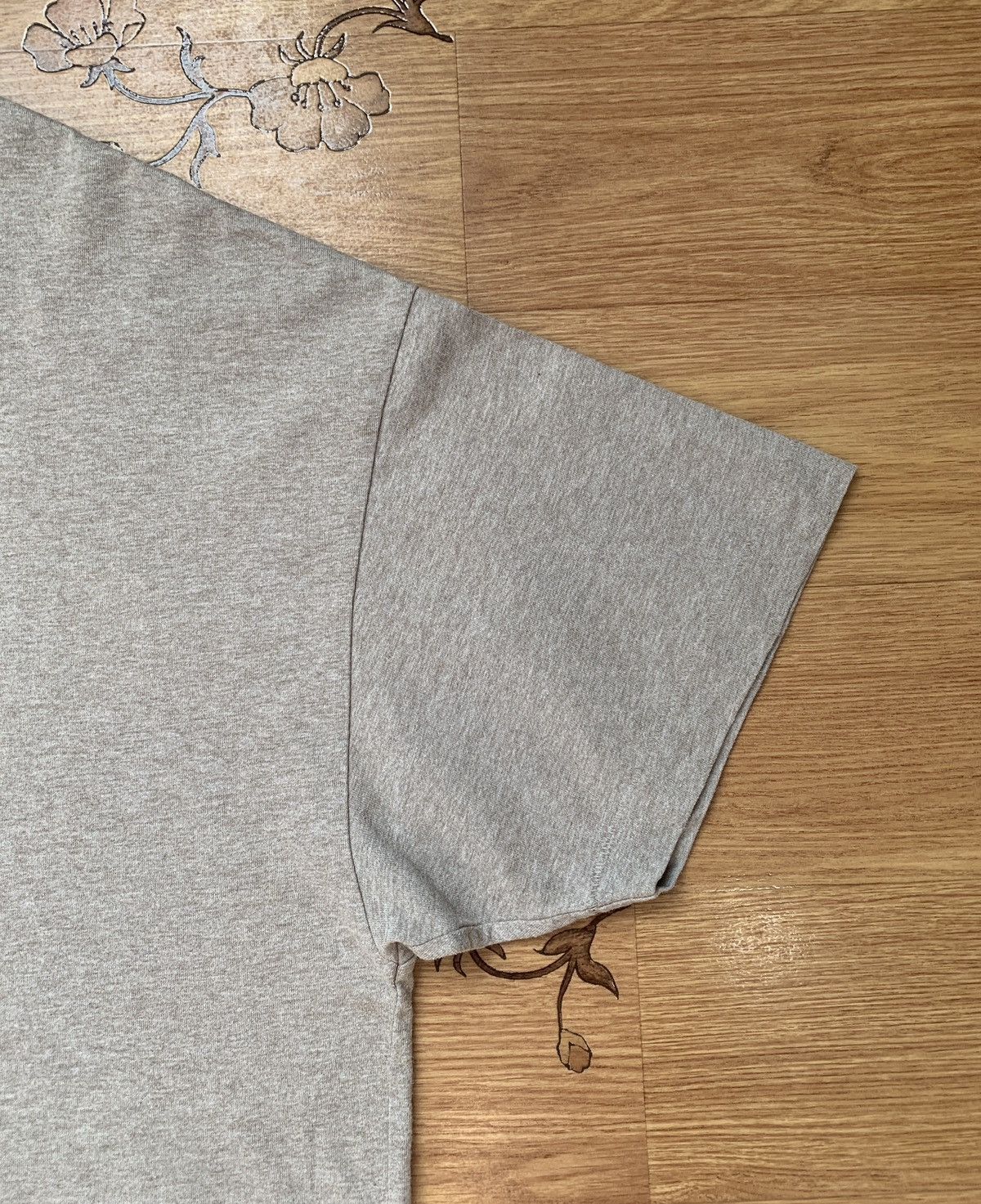 Fear of God FEAR OF GOD ESSENTIALS Logo-embossed Tee T Shirt Oversized Size US S / EU 44-46 / 1 - 3 Thumbnail