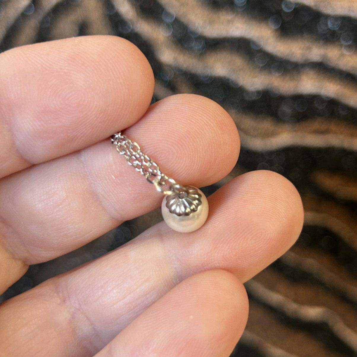Handmade Handcrafted elegant bead capped vintage glass pearl necklace Size ONE SIZE - 7 Thumbnail
