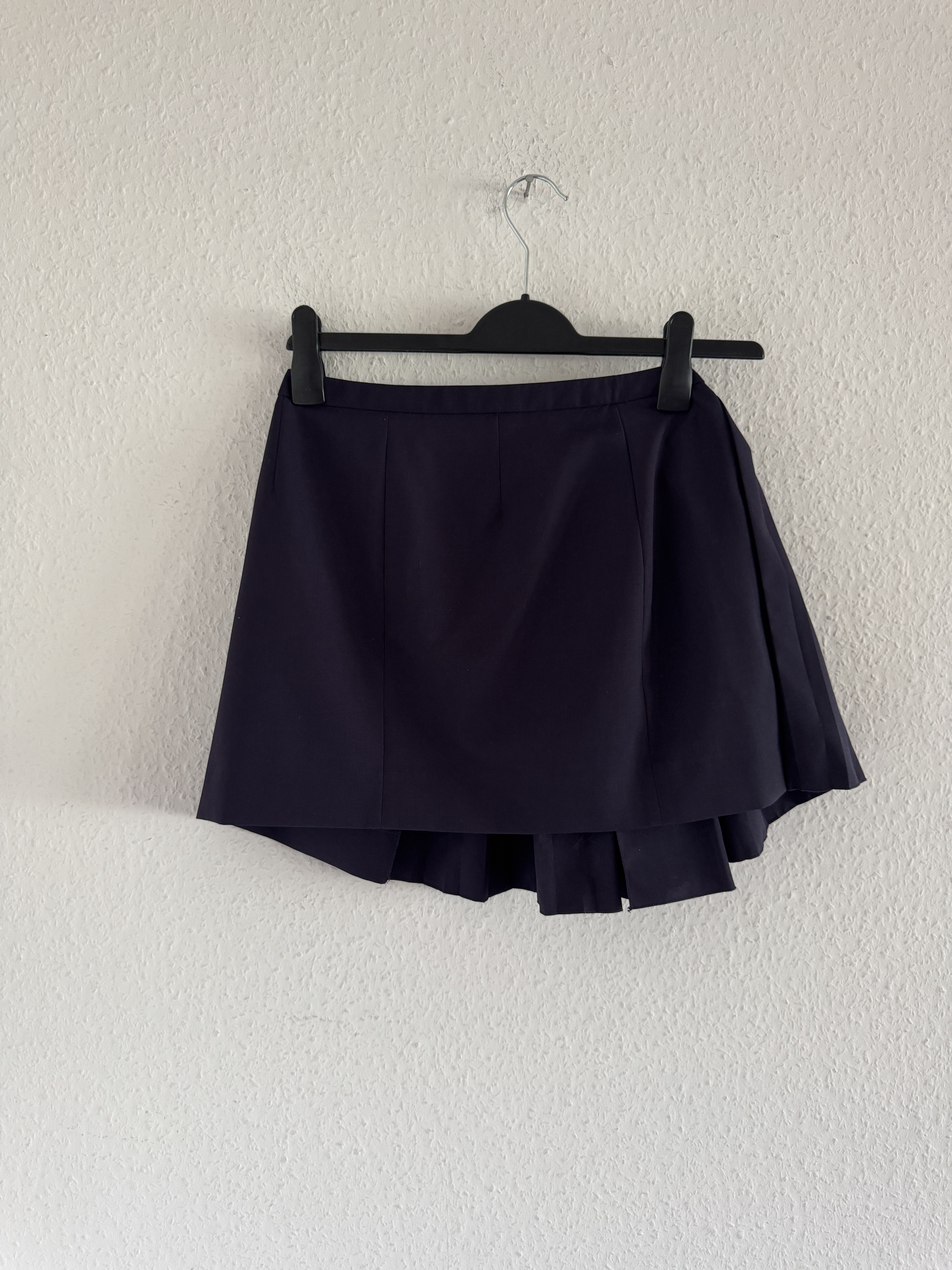 Givenchy Pleated Mini Skirt in Dark Purple (Sample) Size 26" / US 2 / IT 38 - 6 Thumbnail