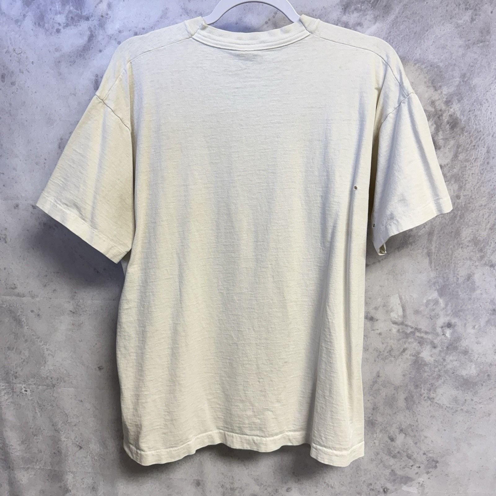 Vintage Vintage Y2k 90s Tanning Lotion T Shirt Mens XL 22.5x26 Girl Size US XL / EU 56 / 4 - 2 Thumbnail