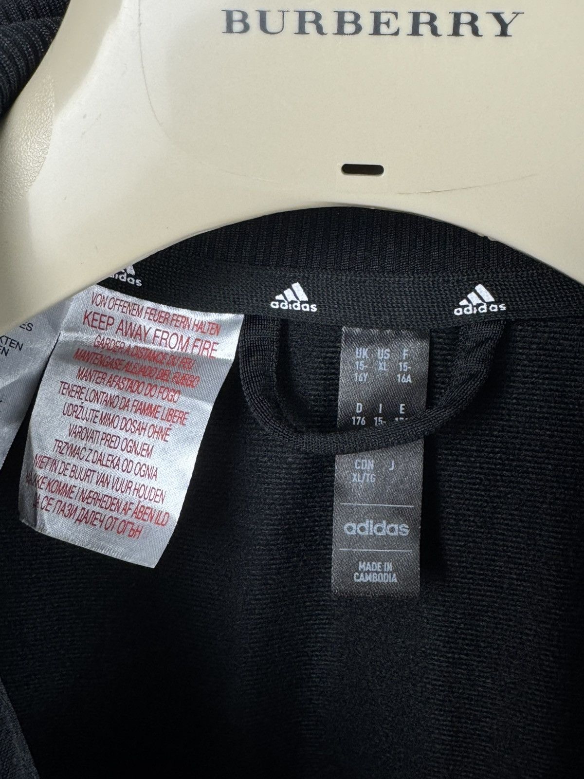 Adidas Adidas FC Machester United Football Jacket size M Size US M / EU 48-50 / 2 - 9 Thumbnail