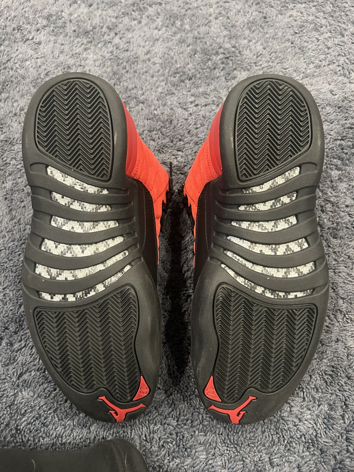 Jordan Brand Jordan 12 reverse flu game Size US 12 / EU 45 - 6 Thumbnail