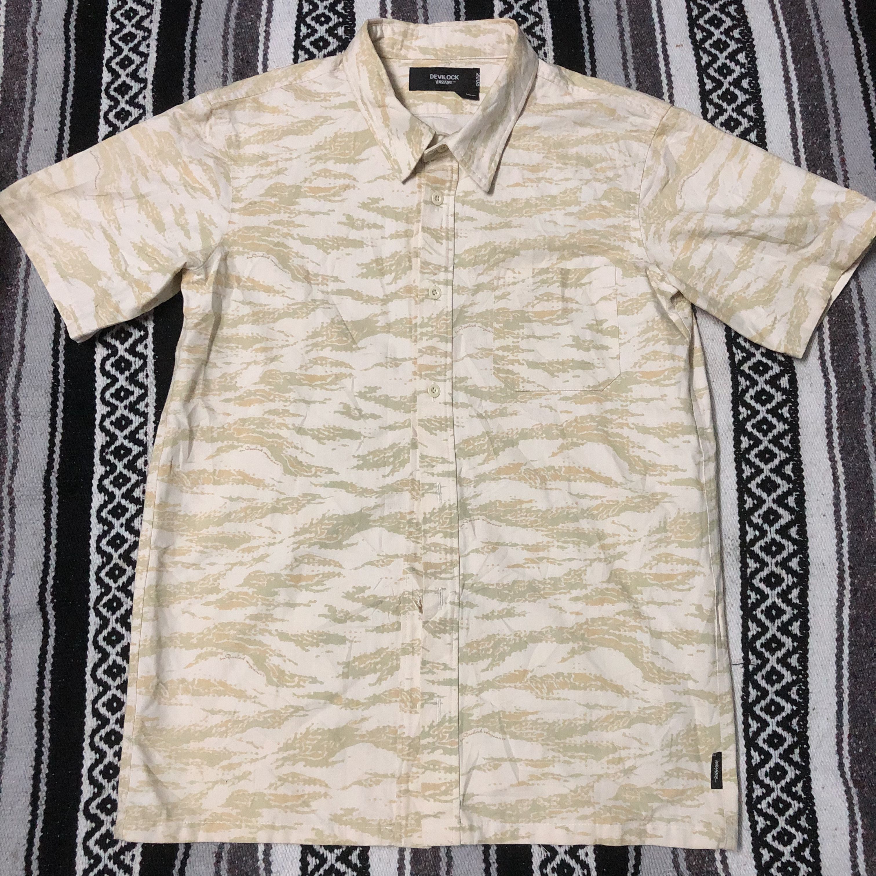 Devilock Vintage Y2k 2003 Devilock x Vengeance Japan camo army shirt Size US M / EU 48-50 / 2 - 1 Thumbnail