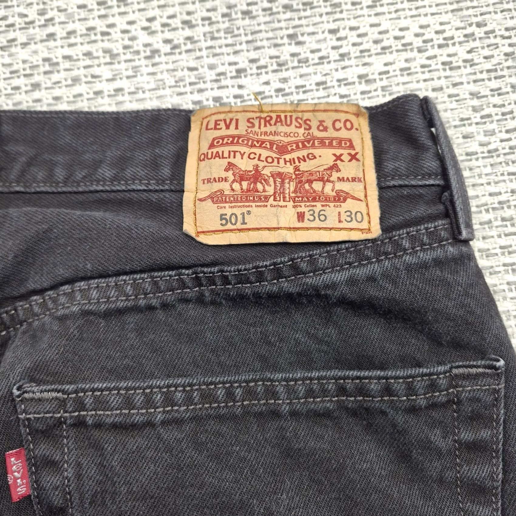 Levi's Levi's 501 Jeans Mens 36x30 Regular Fit Straight Button Fly Denim Pants Black Size US 36 / EU 52 - 3 Thumbnail