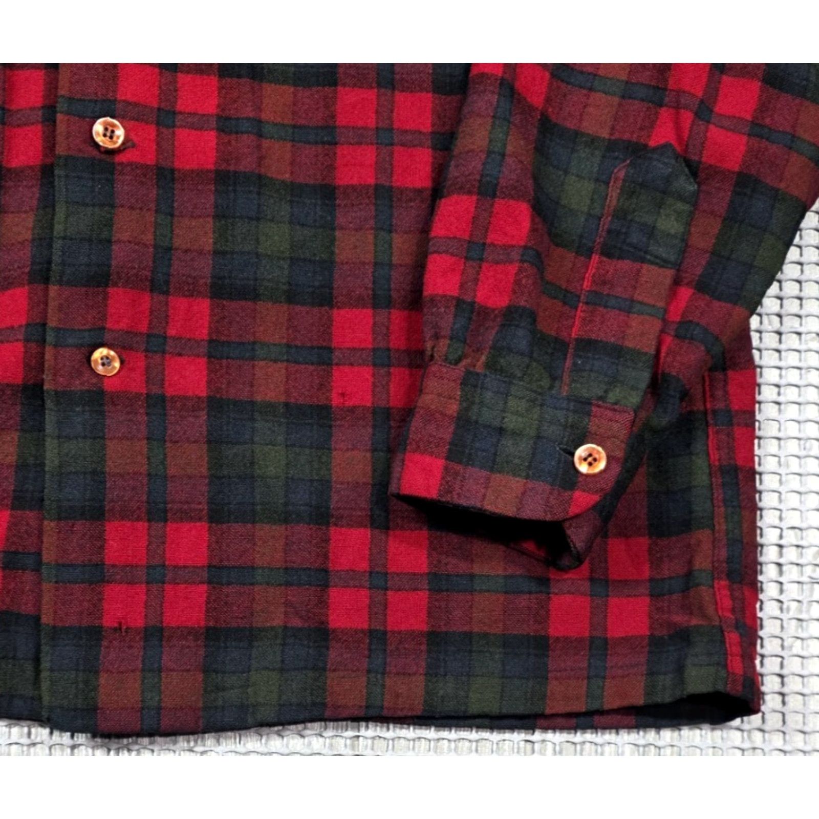 Pendleton VTG Pendleton Board Shirt Plaid Wool Flap Pockets Loop Collar Men's M Camp Shirt Size US M / EU 48-50 / 2 - 5 Thumbnail
