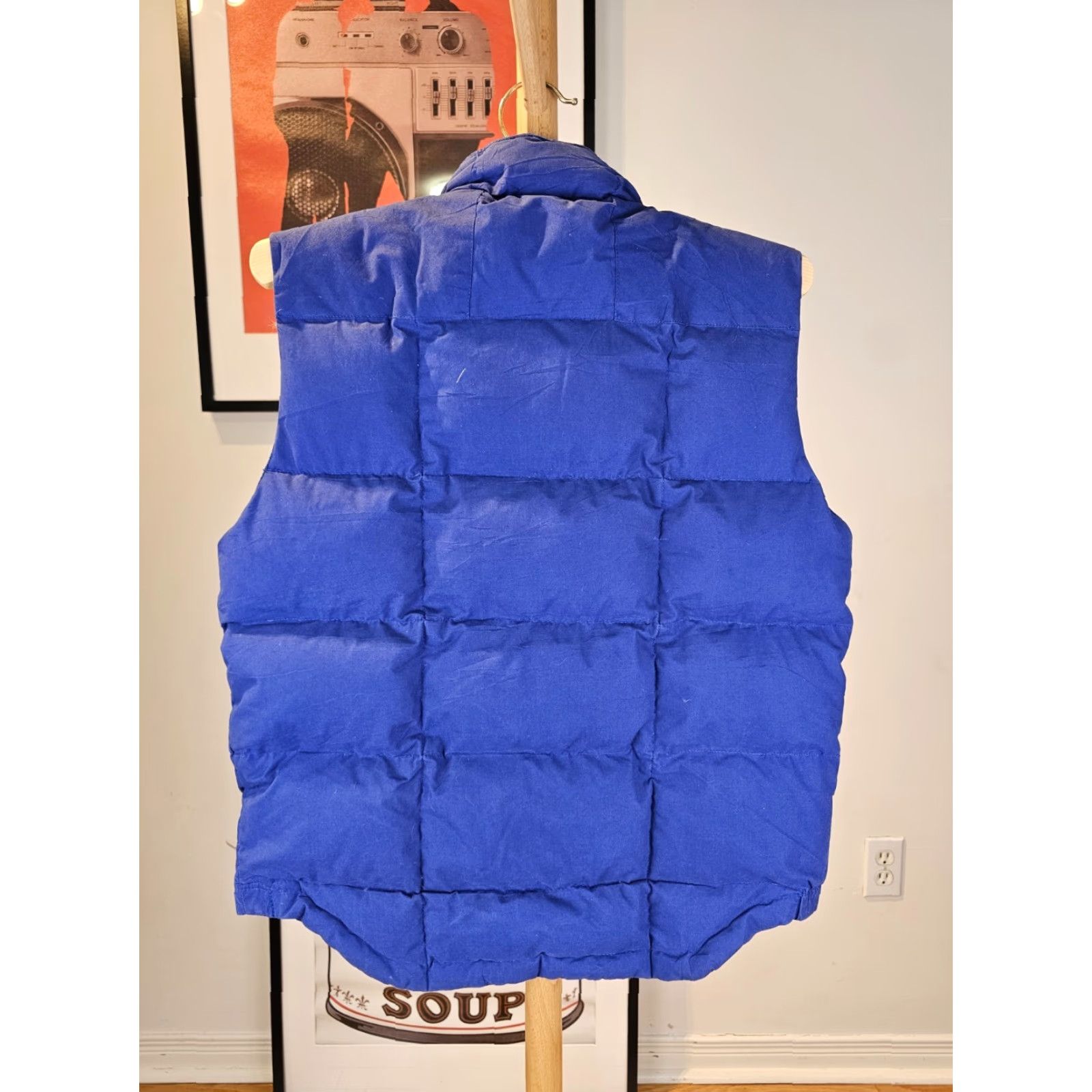 Vintage VINTAGE NORTH WEST TERRITORY BLUE DOWN VEST SZ SMALL Vest Mens 90s Puffer Jacket, Blue, Down, Polyester, 21-26 inch, 90s, China Size US S / EU 44-46 / 1 - 4 Thumbnail