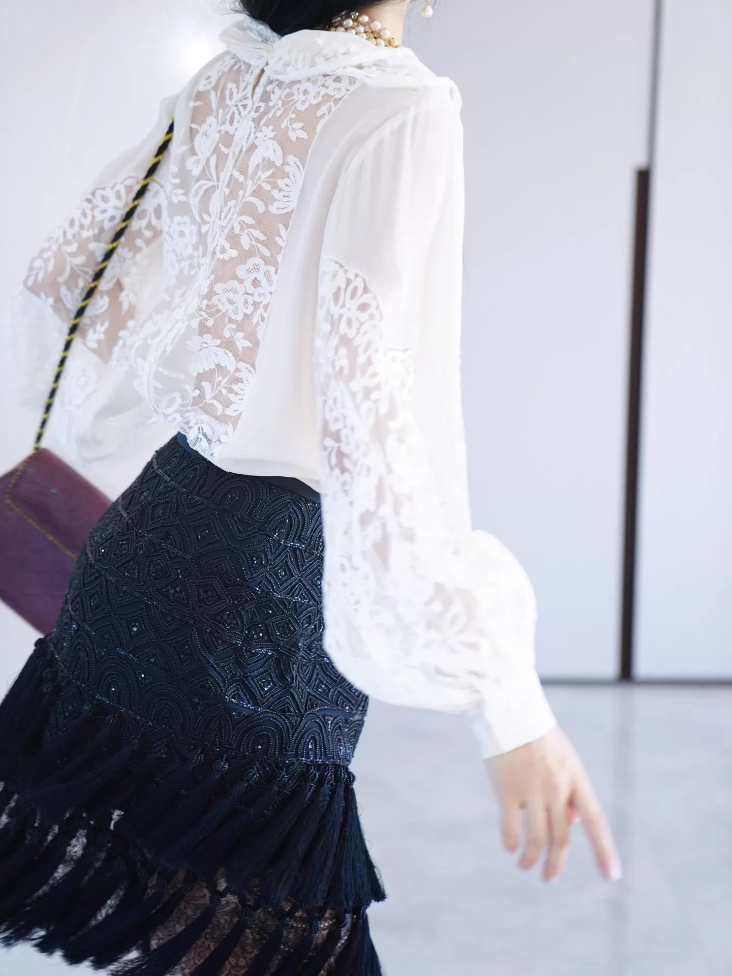 Oscar De La Renta Oscar de la Renta Vintage White Silk Lace 3D Twisted Shirt Size M / US 6-8 / IT 42-44 - 7 Thumbnail