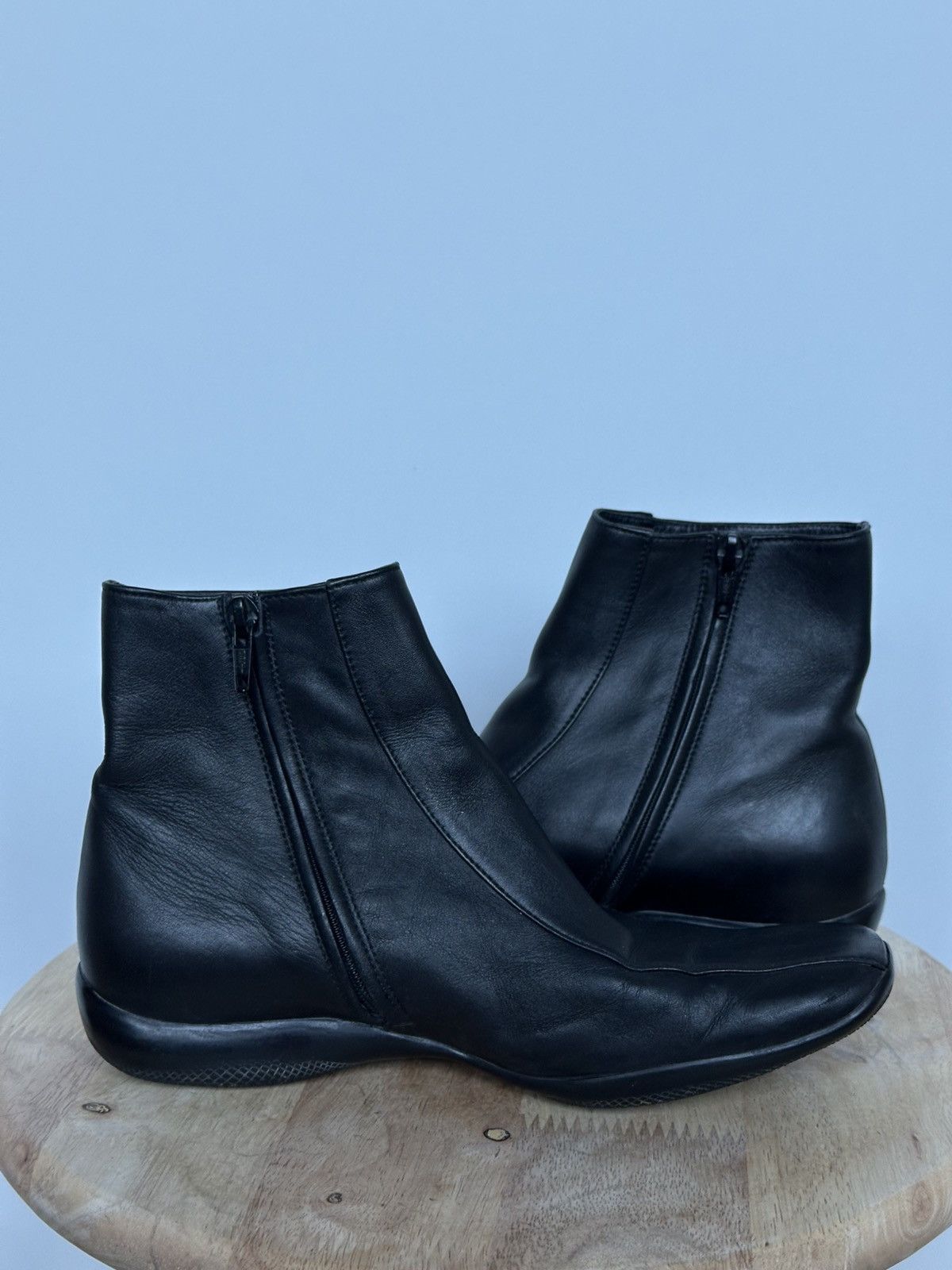 Prada Prada leather ankle boots vintage Size US 6.5 / IT 36.5 - 7 Thumbnail