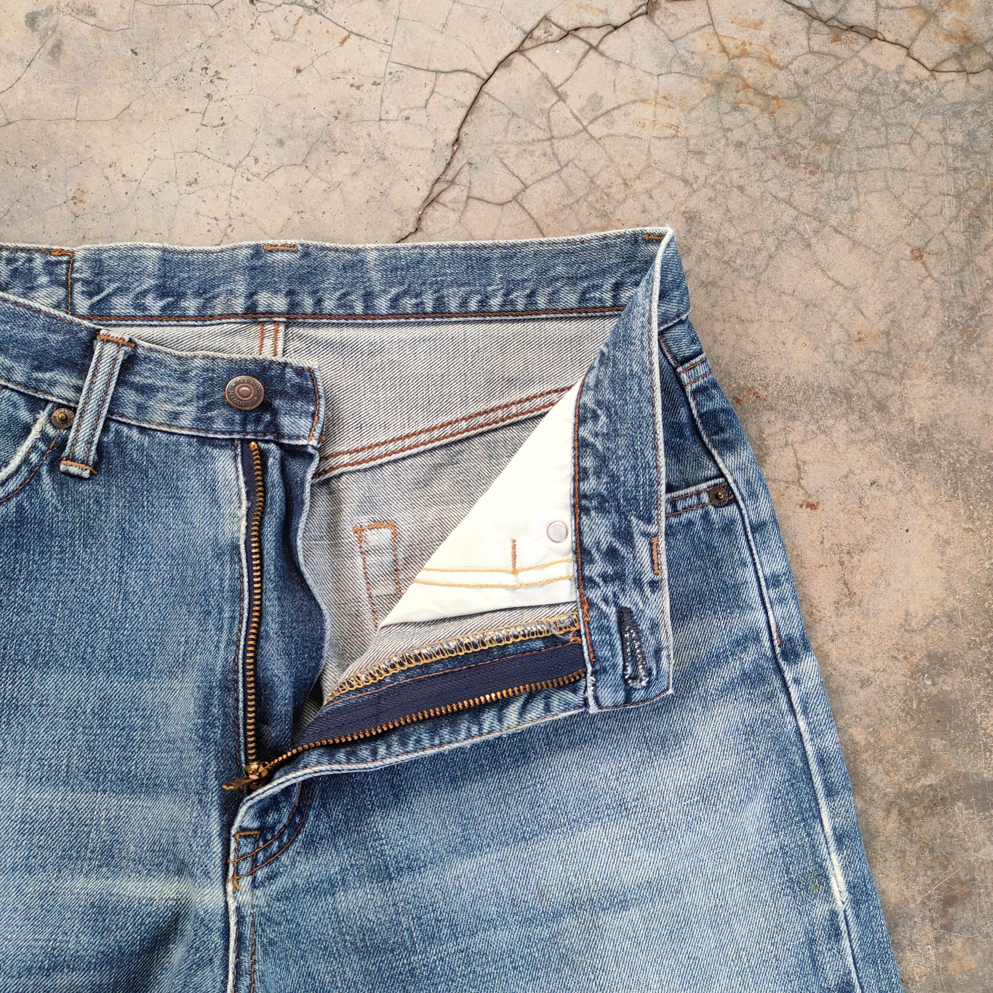 Japanese Brand EDWIN VINTAGE FADED DISTRESSED JEAN DENIM PANTS W32 Size US 32 / EU 48 - 9 Thumbnail