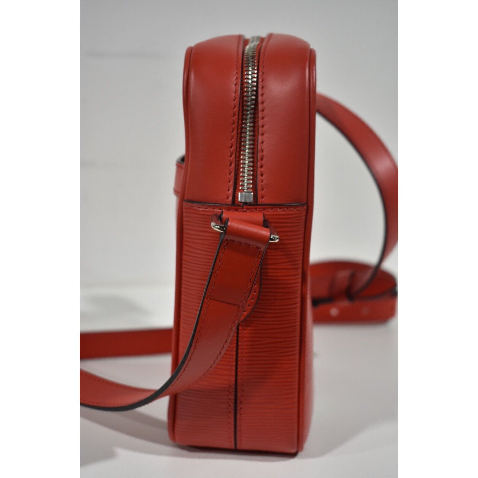 Louis Vuitton Louis Vuitton Supreme Epi Leather Shoulder Crossbody Bag Size ONE SIZE - 7 Thumbnail
