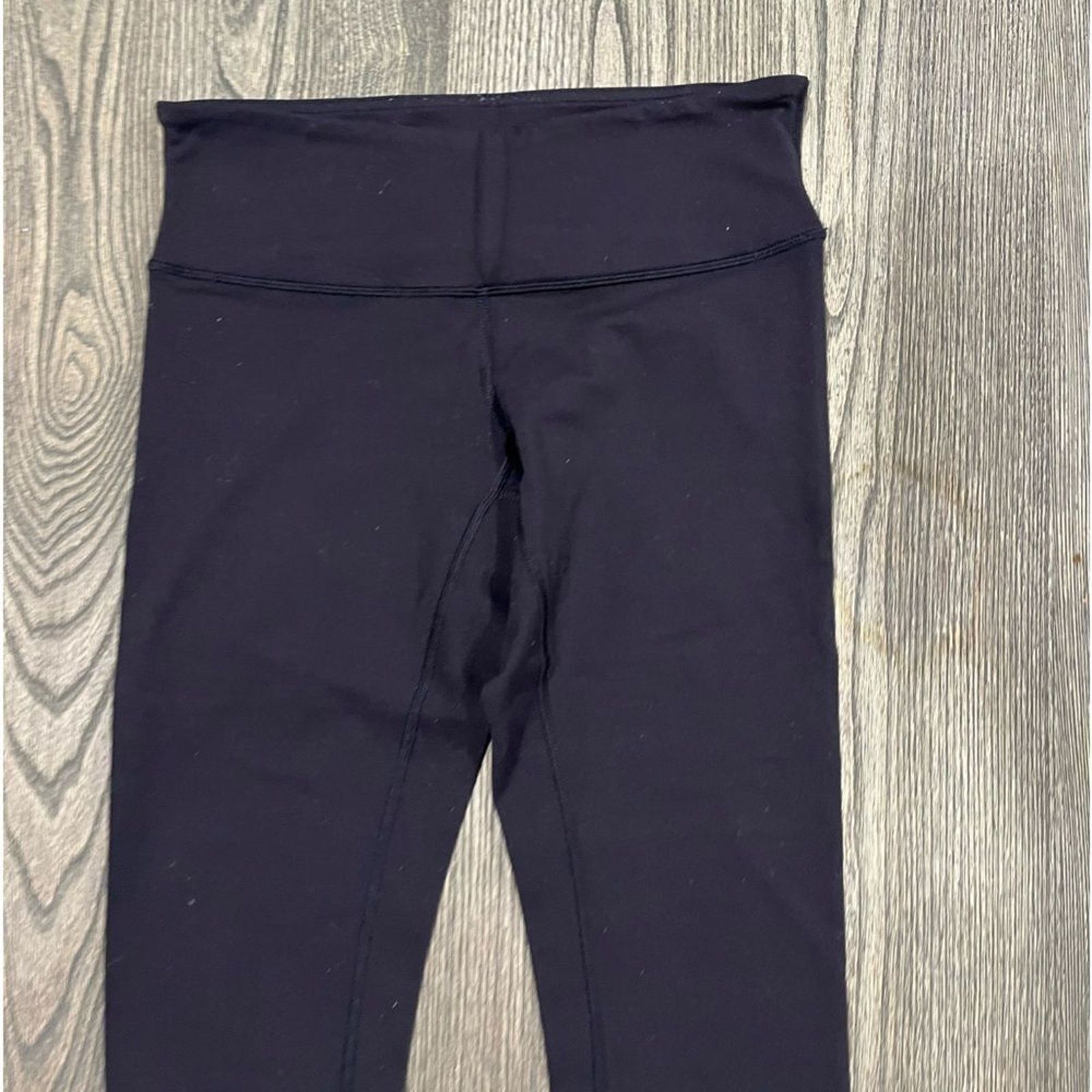Vintage Lululemon Wunder Train Capri Leggings Stretch Black Size 6 Size 28" / US 6 / IT 42 - 3 Thumbnail
