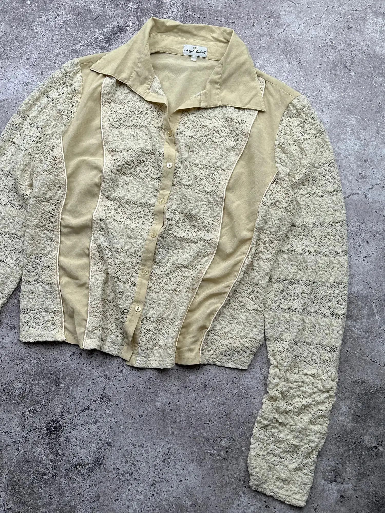 Vintage Vintage Shirt C199(V161)(E8) Size US S / EU 44-46 / 1 - 3 Thumbnail