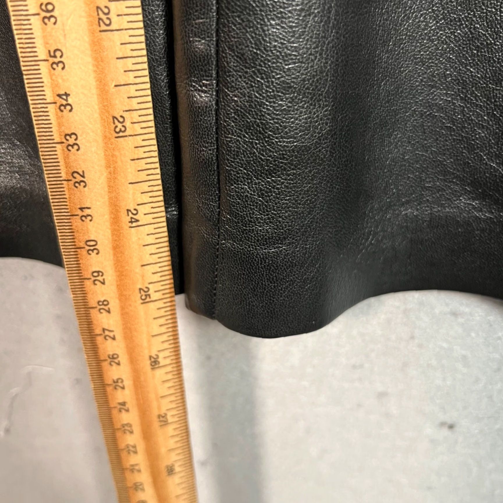 Vintage VINTAGE Wilfred Womens Black Faux Leather Flared Pants Size 6 Size 28" / US 6 / IT 42 - 7 Thumbnail