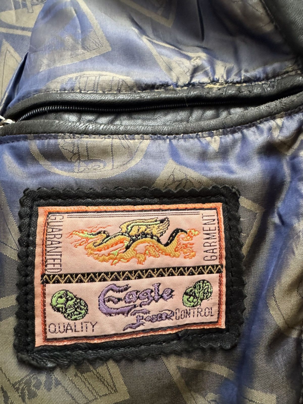 Vintage Vintage Leather Bomber Jacket With Straps A226 Size US L / EU 52-54 / 3 - 9 Thumbnail