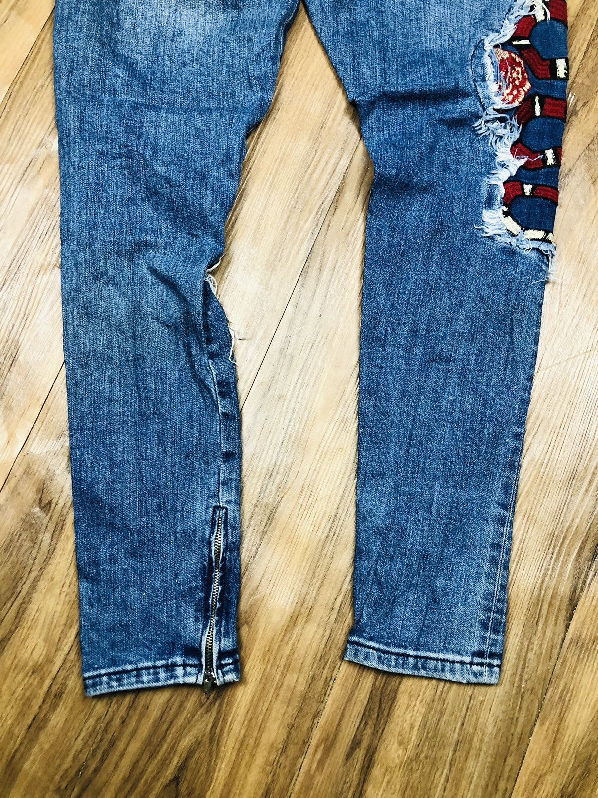 Other 2Y DNM Distress Jeans (33) Size US 29 - 20 Thumbnail