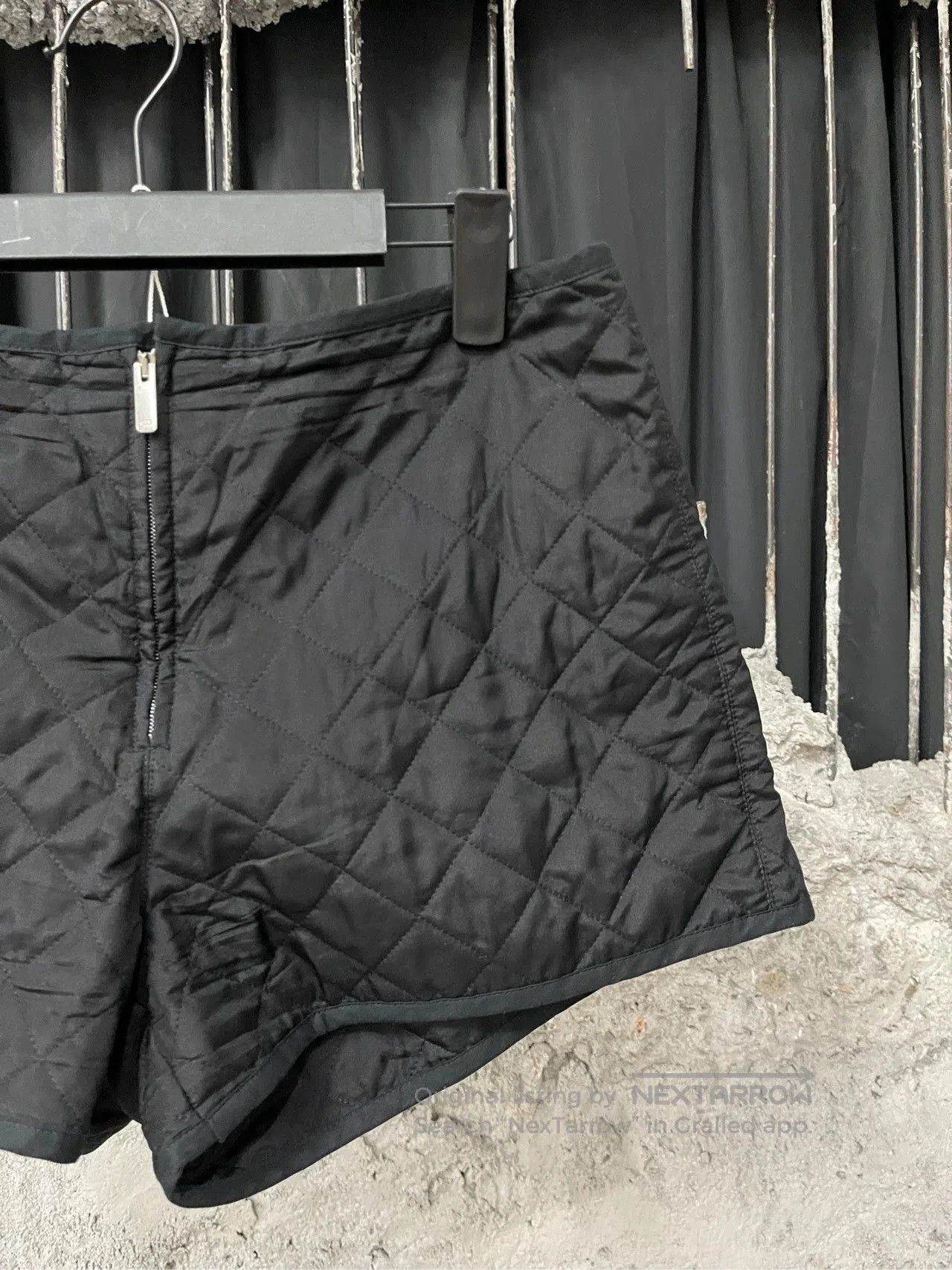 Dior Dior Quilted Bee Shorts Size 38 Black. Size US 38 / EU 54 - 4 Thumbnail