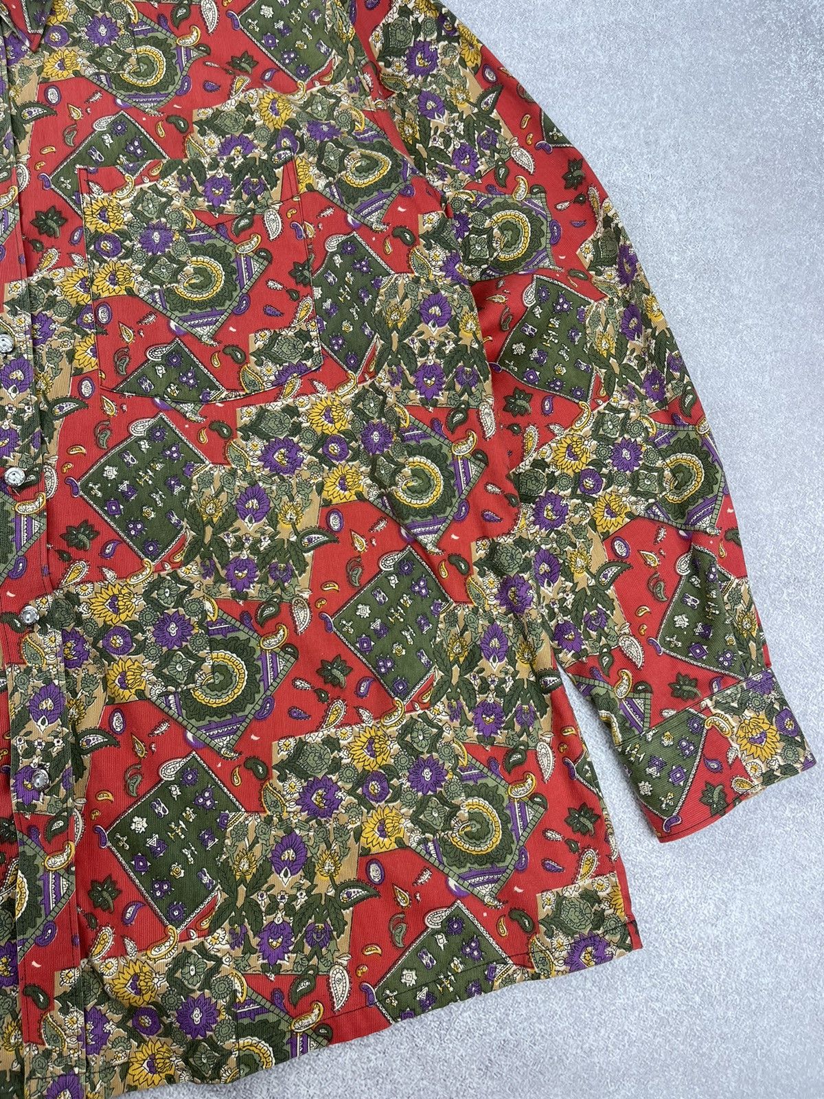 Valentino Vintage Valentino Floral Long Sleeve Short Size 42 Size US XL / EU 56 / 4 - 2 Thumbnail