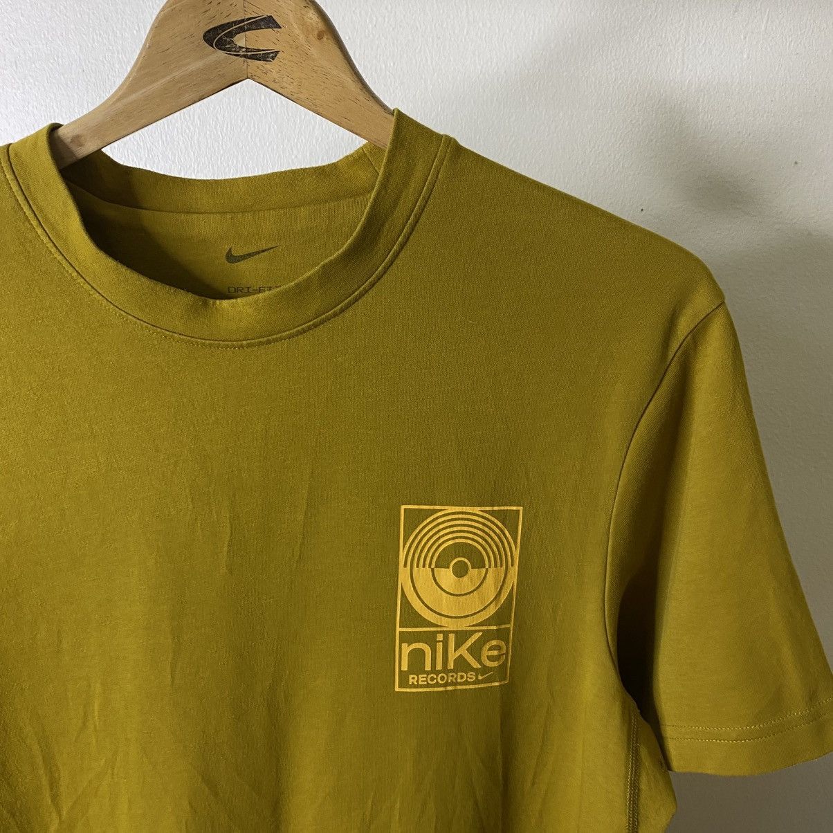 Nike Nike Primary Studio '72 Dri-FIT Short-Sleeve Versatile Top Size US L / EU 52-54 / 3 - 9 Thumbnail