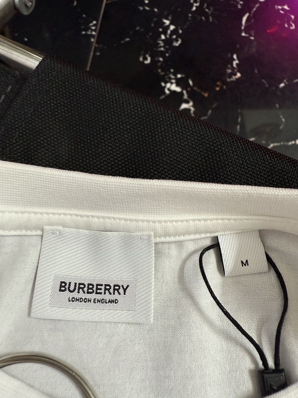 Burberry Burberry Tee circle Size US M / EU 48-50 / 2 - 9 Thumbnail