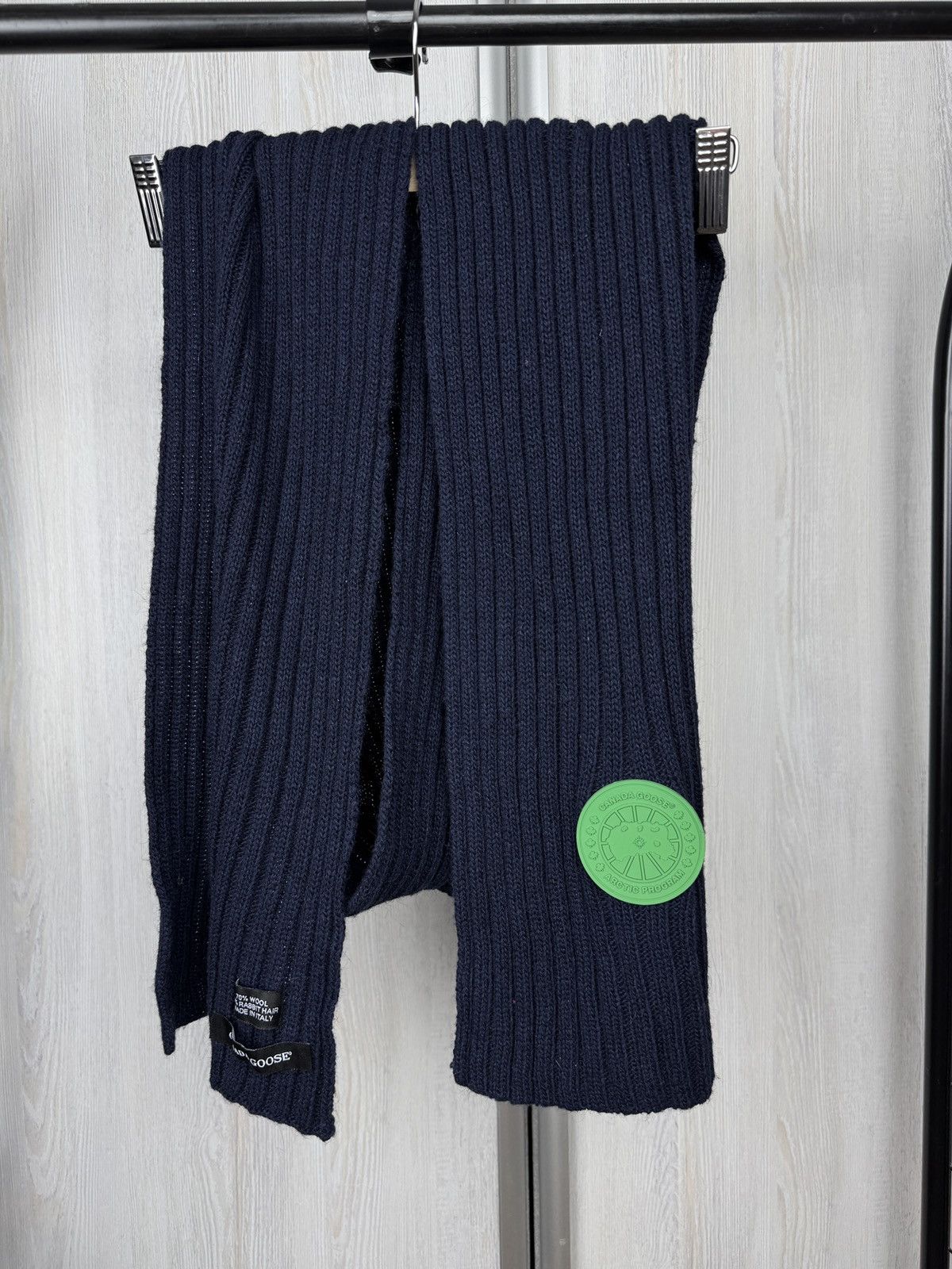Canada Goose Canada Goose Rabbit Hair Wool Green patch navy blue scarf Size ONE SIZE - 3 Thumbnail