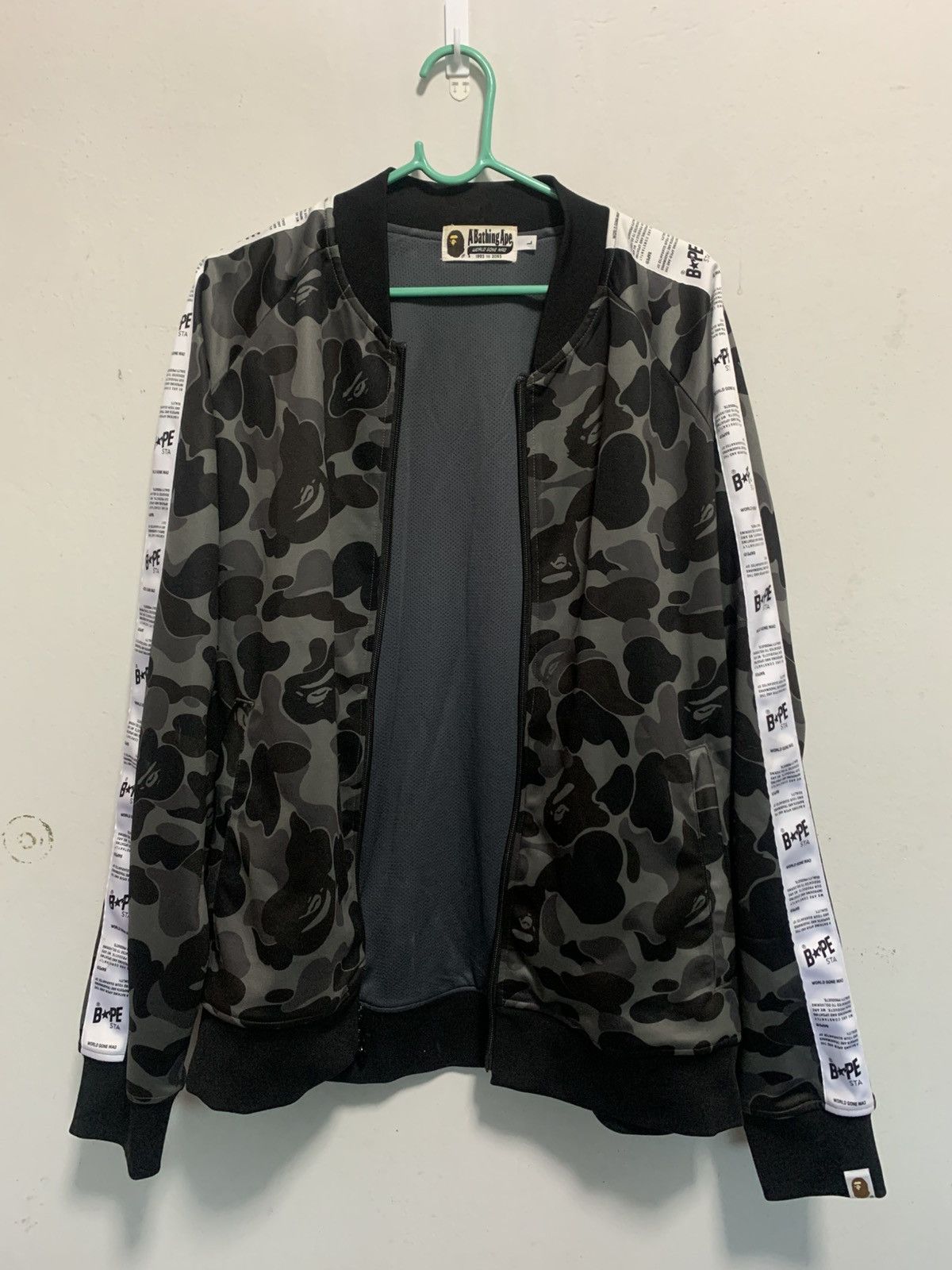 Bape BAPE ABC Bapesta Tape Jersey Top Size US L / EU 52-54 / 3 - 2 Thumbnail