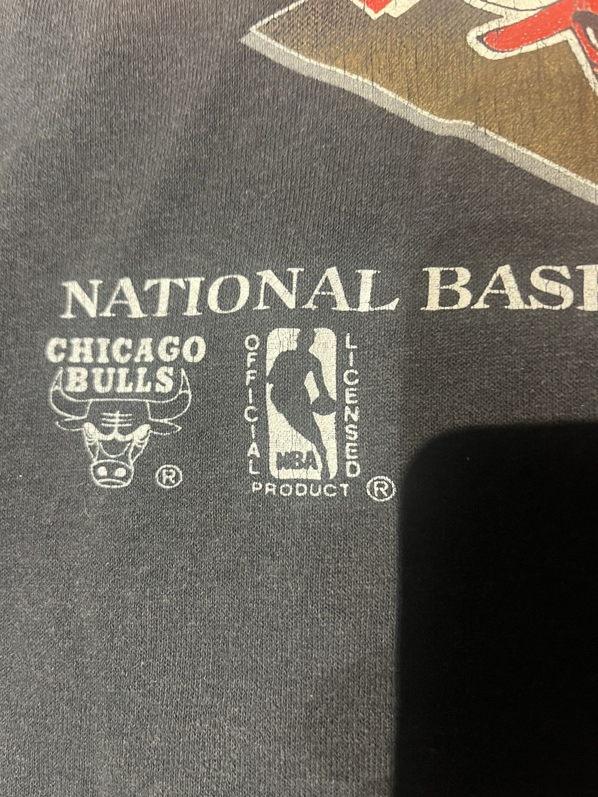 Salem Sportswear Spectator Chicago Bulls M Size 1993 Vintage Tshirt Size US M / EU 48-50 / 2 - 6 Thumbnail