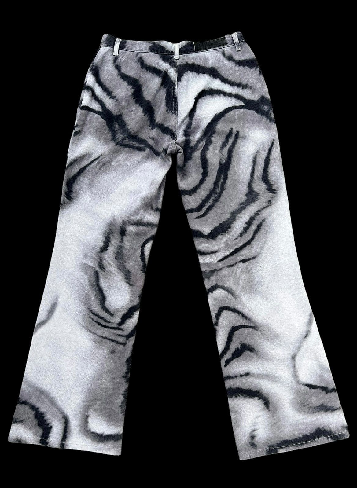 Krizia Uomo Vintage 90s KRIZIA JEANS Tiger Camouflage Women Flare Jeans Size 27" / US 4 / IT 40 - 2 Thumbnail