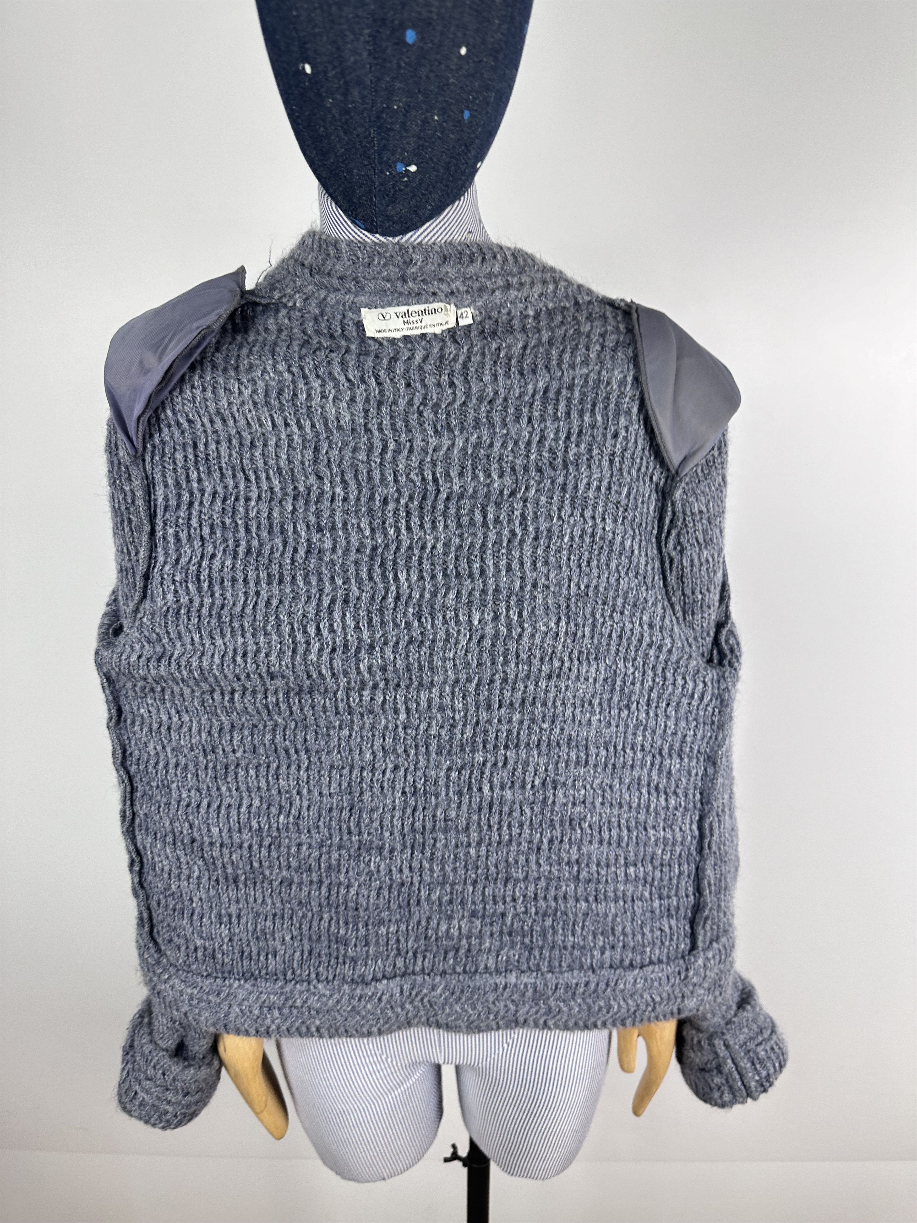 Valentino × Vintage Valentino Miss V Wool Cape Knitted Women Sweater Gray 42 Size M / US 6-8 / IT 42-44 - 7 Thumbnail