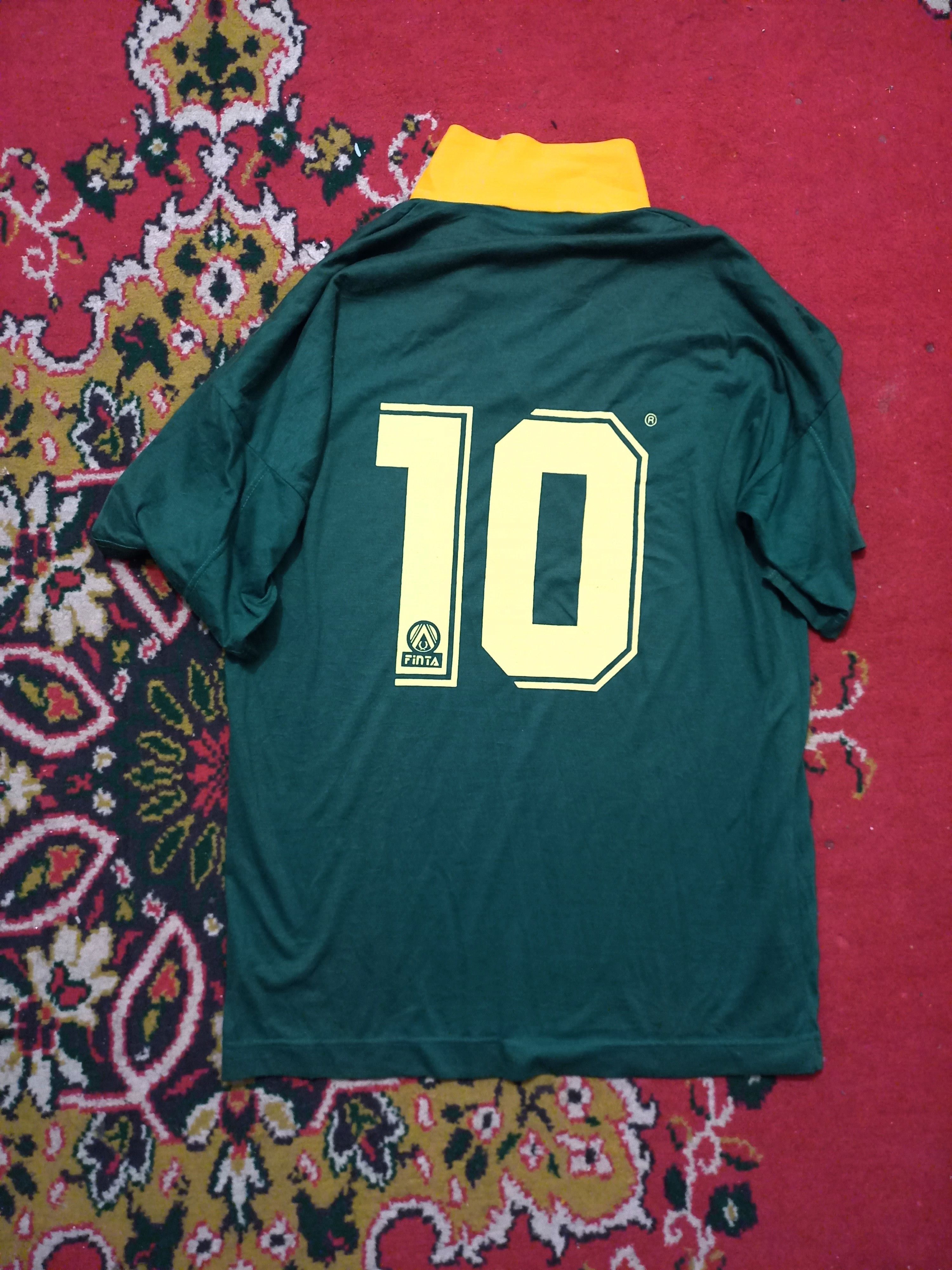 Vintage Vintage 80s brazillian soccer jersey Size US L / EU 52-54 / 3 - 5 Thumbnail
