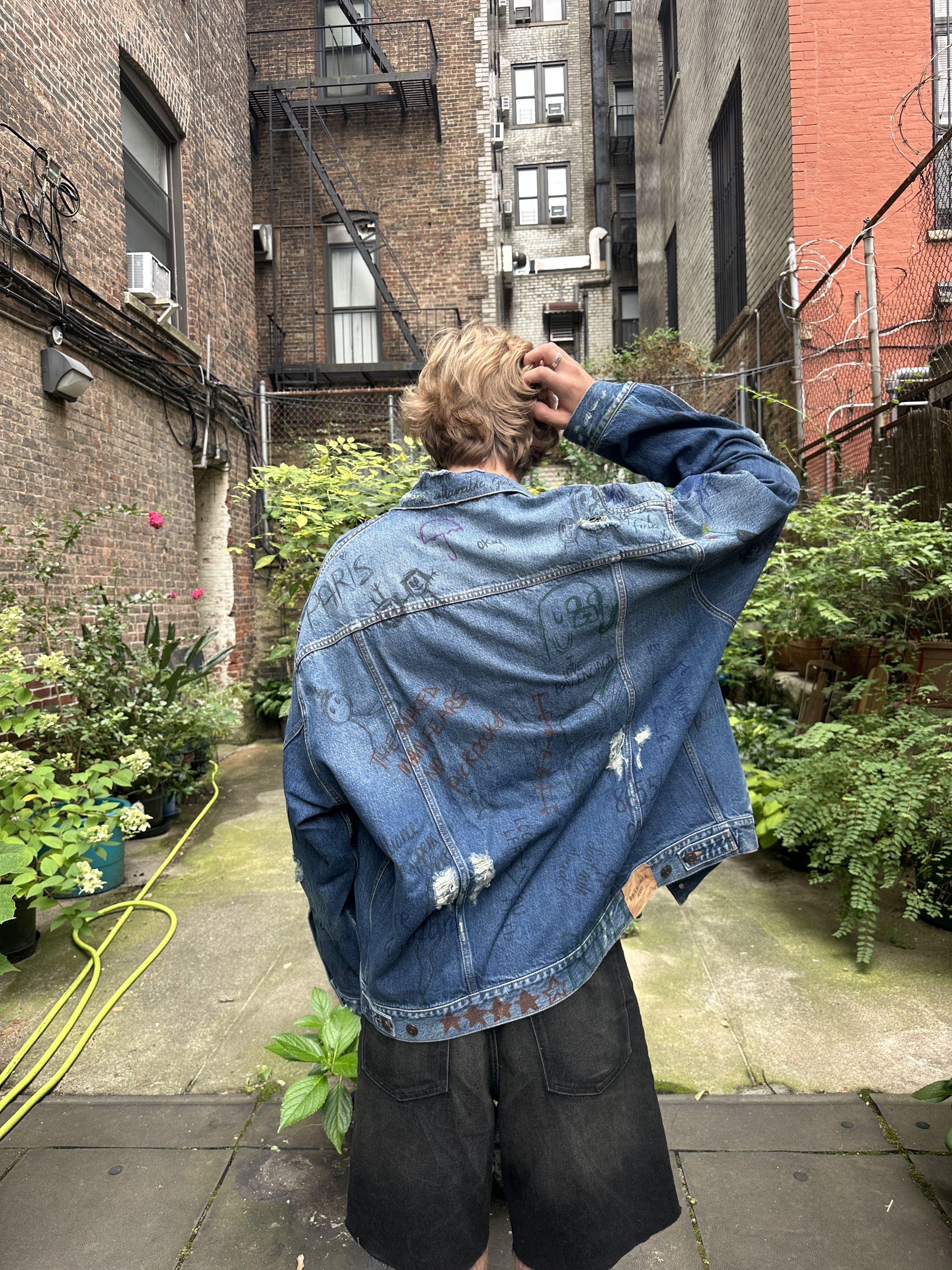 Balenciaga Blue Graffiti Scribble Logo Denim Jacket Size US M / EU 48-50 / 2 - 6 Thumbnail