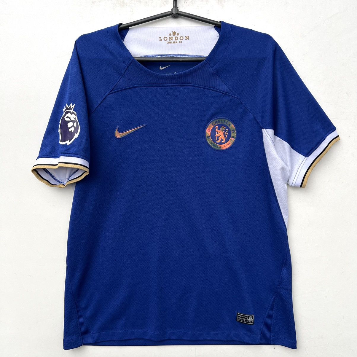 Chelsea Soccer FC Chelsea soccer jersey football t shirt (fake) Size US M / EU 48-50 / 2 - 1 Thumbnail