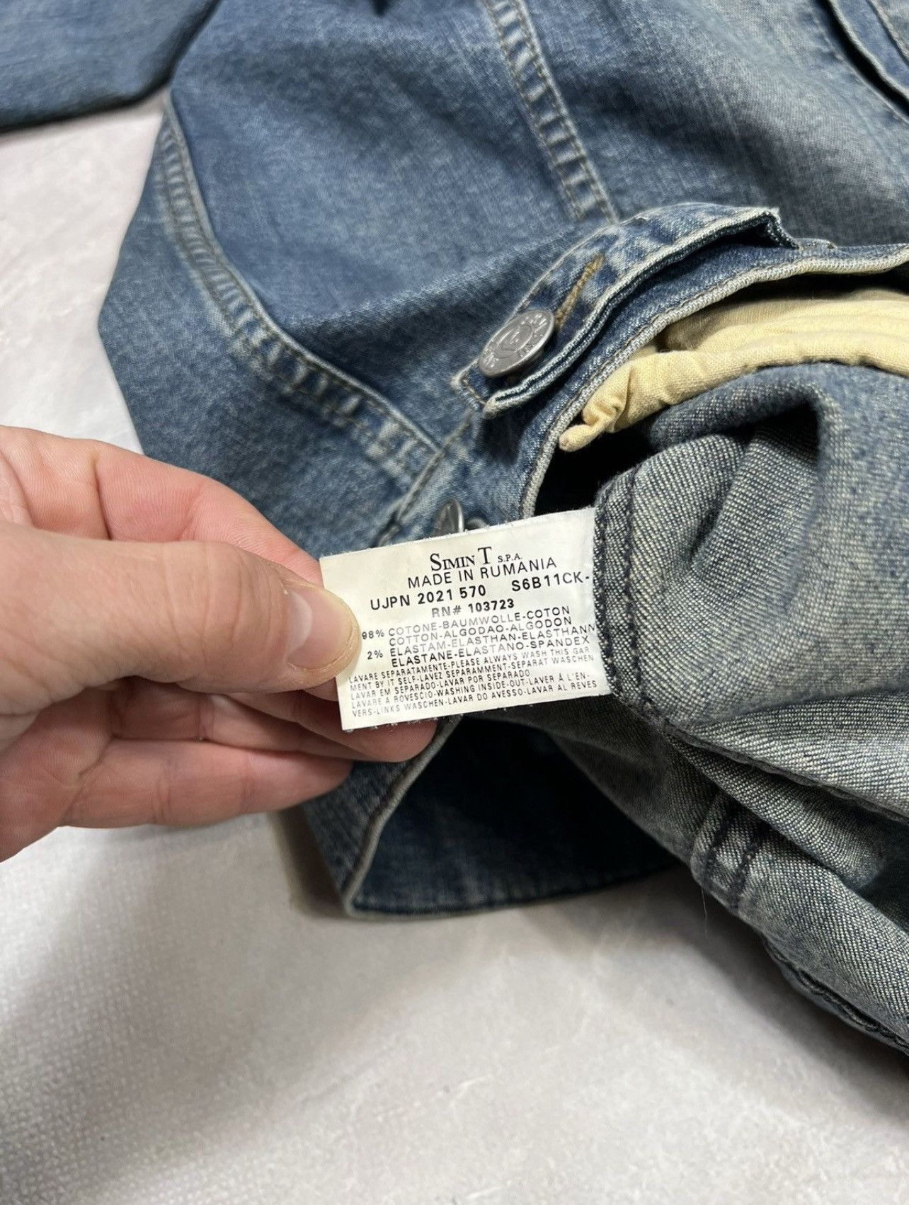 Armani Vintage Armani Jeans Y2k Dinim Jacket Size L / US 10 / IT 46 - 14 Thumbnail