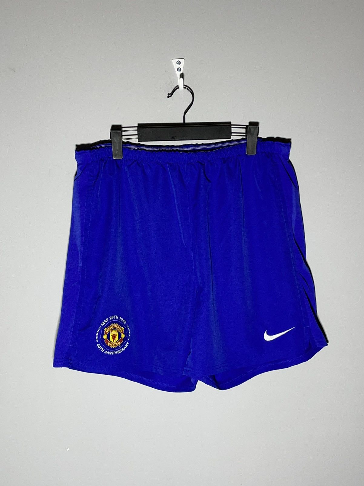 Nike × Vintage Manchester United Nike Vintage 40TH Anniversary Shorts Size US 42 / EU 58 - 1 Thumbnail