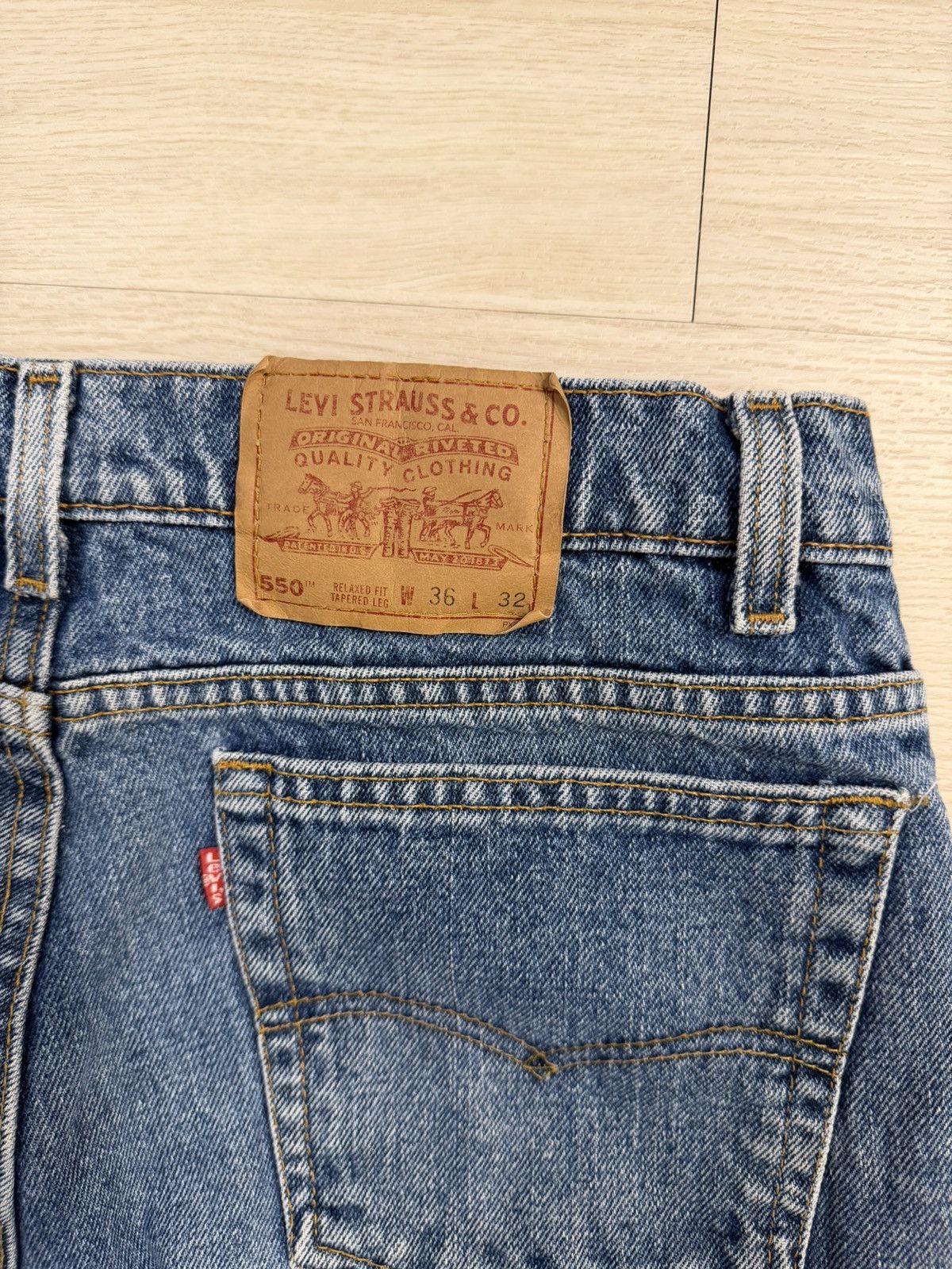 Levi's Vintage Clothing 90’s Levi’s Dark Wash 550 Relaxed Fit Tapered Leg Jeans Size US 36 / EU 52 - 7 Thumbnail