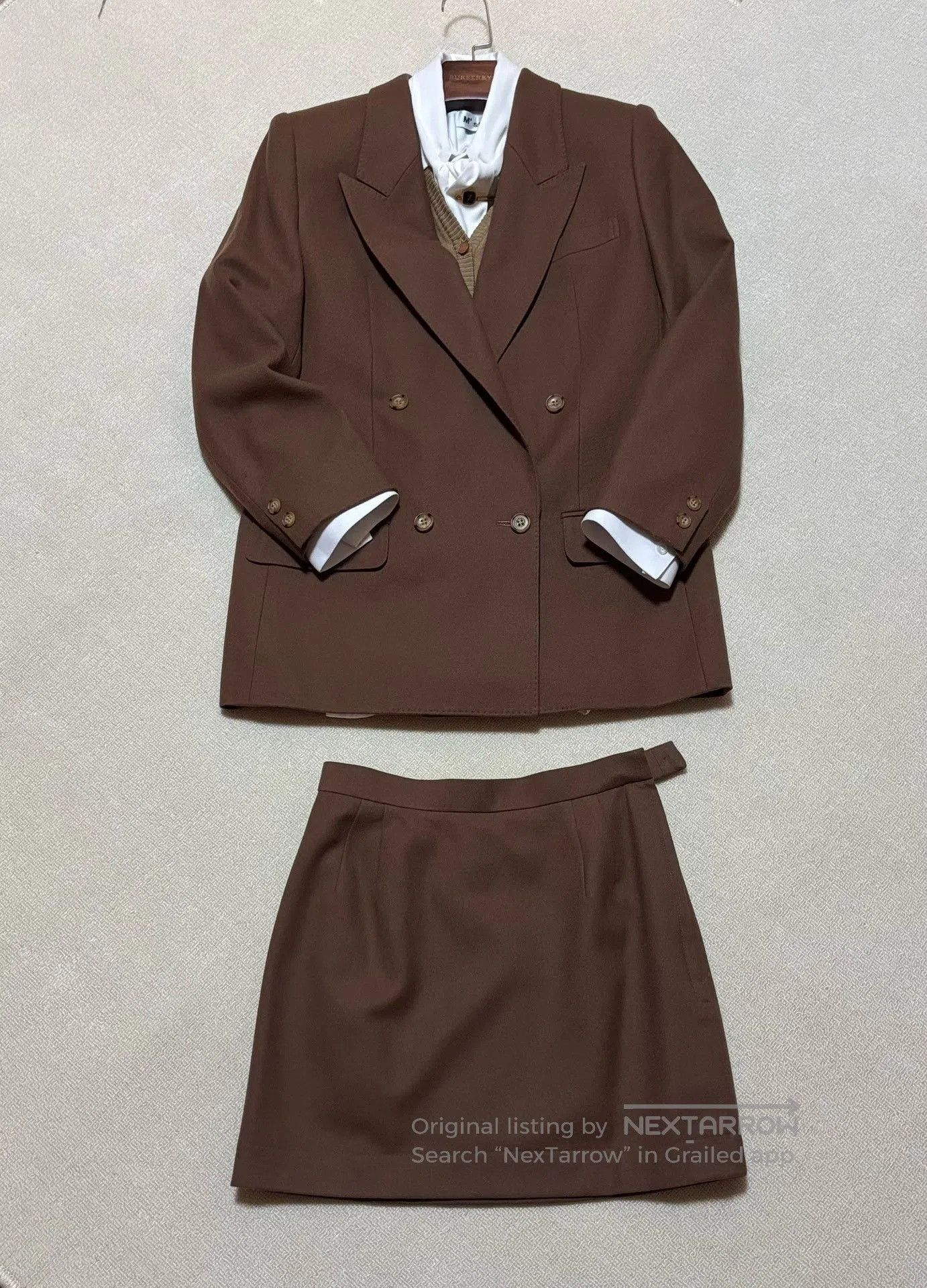 DAKS DAKS Luxury Wool Double-Breasted Women's Suit. Size M / US 6-8 / IT 42-44 - 2 Thumbnail