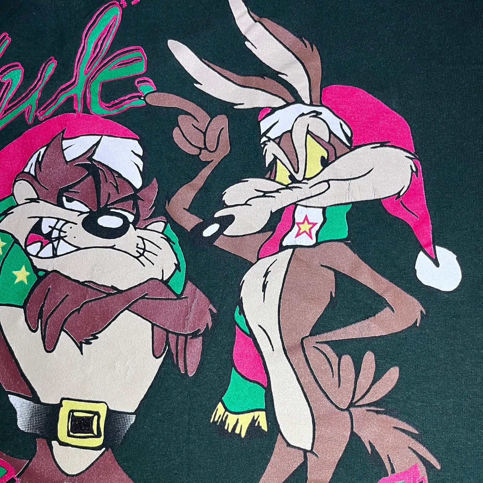 Other 🎄 Vintage Looney Tunes Christmas Tee – Size M Size US M / EU 48-50 / 2 - 6 Thumbnail