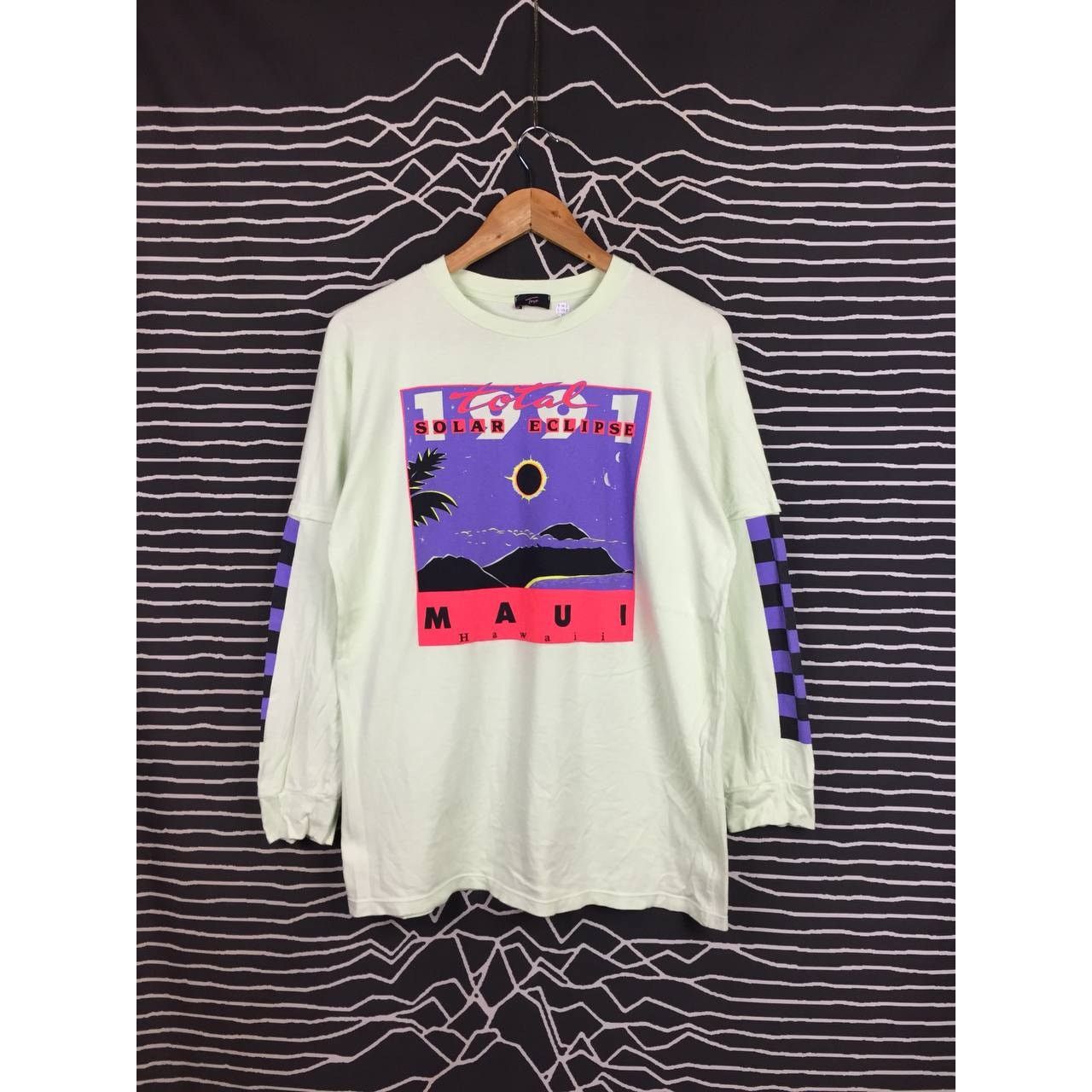 Other Total Solar Eclipse Maui Hawaii Longsleeve Tee Size US M / EU 48-50 / 2 - 2 Thumbnail