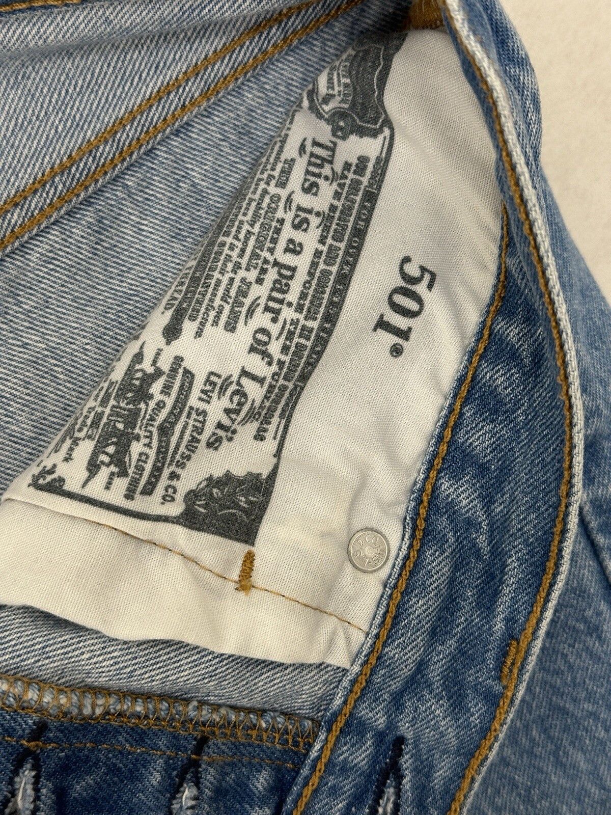 Levi's Levis 501 Womens Denim Blue Shorts Size 28 Size 28" / US 6 / IT 42 - 10 Thumbnail