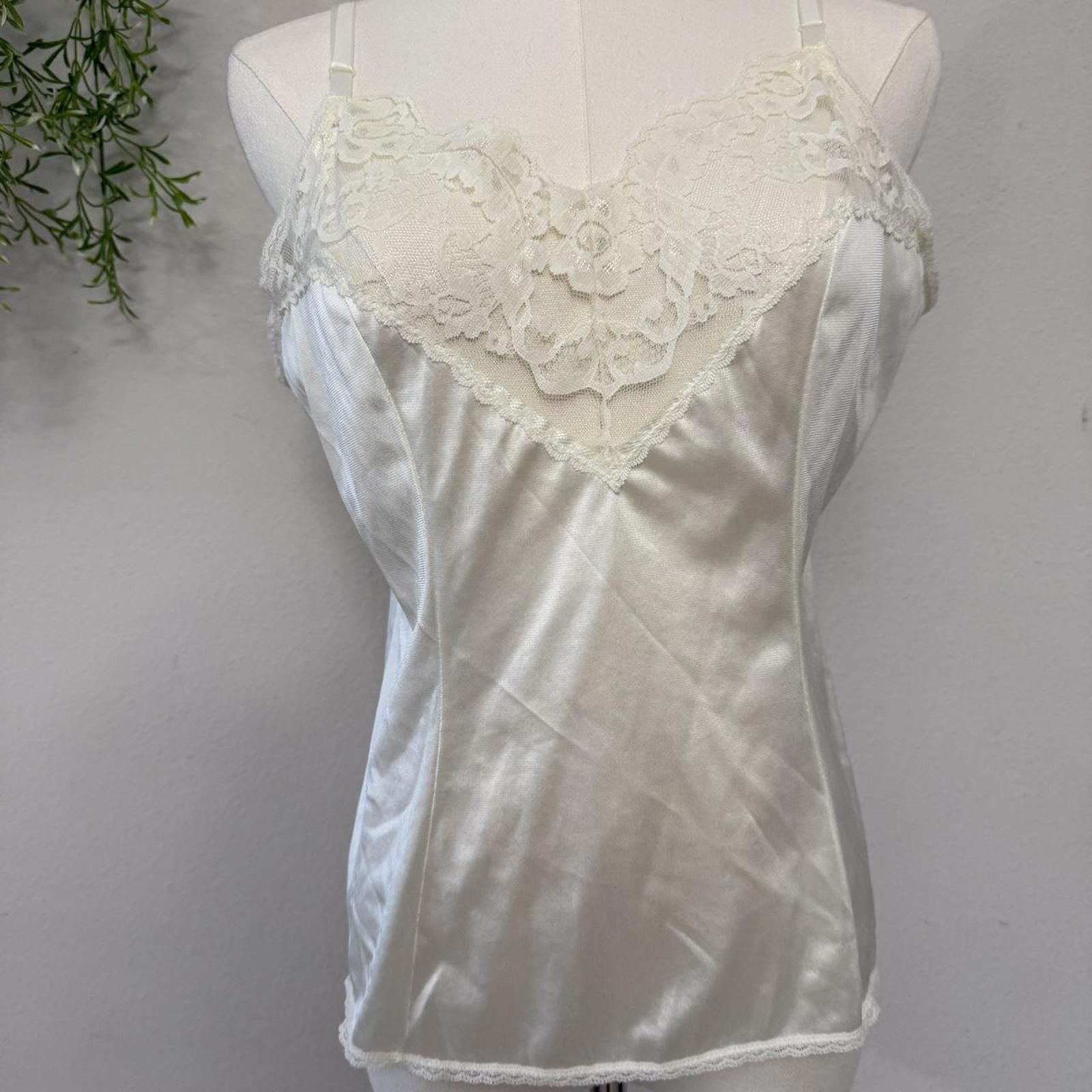 Designer White Lace Coquette Top Large Size L / US 10 / IT 46 - 1 Thumbnail