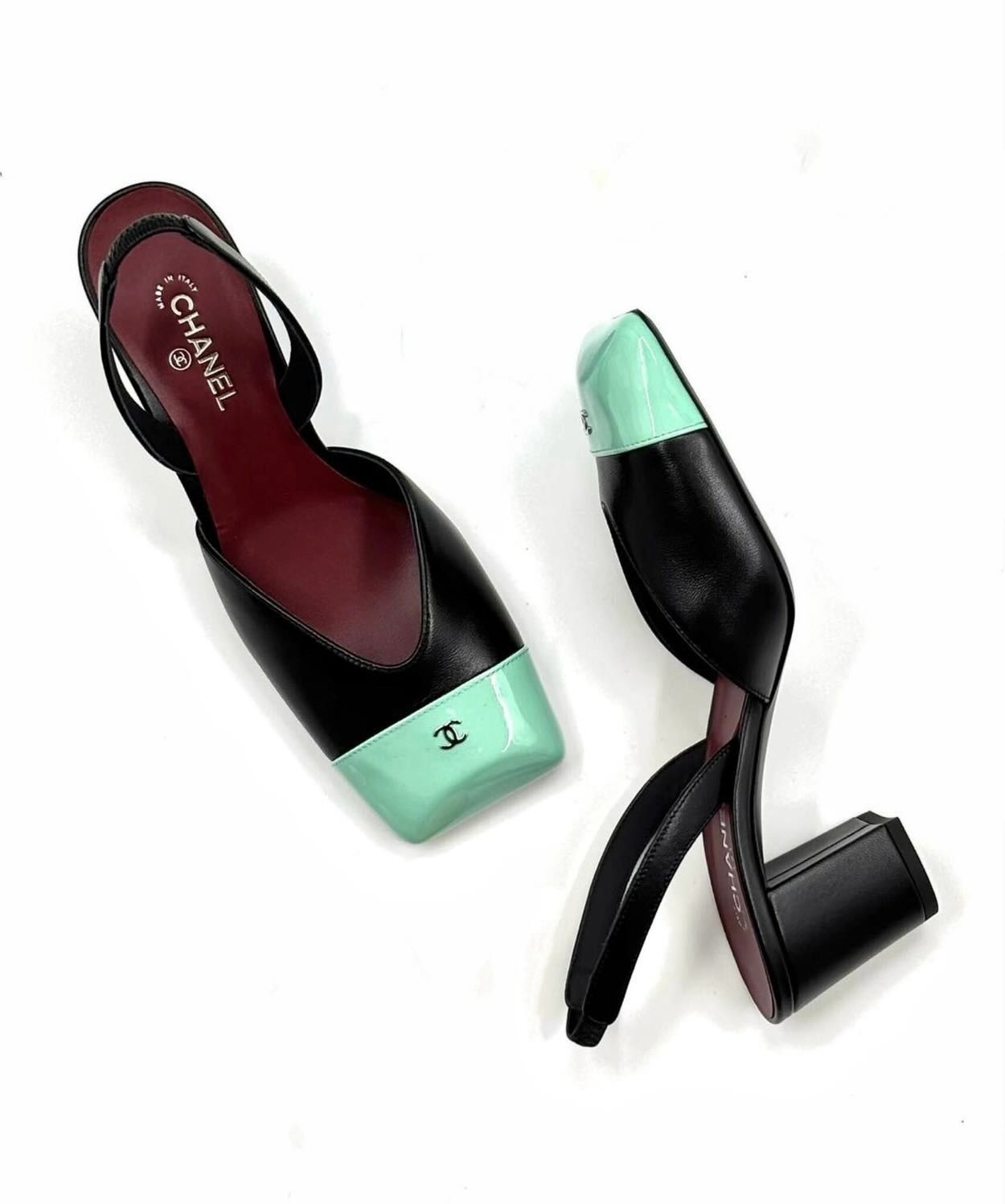 Chanel os11x0426 Slingback in Black/Blue Size US 7 / IT 37 - 2 Thumbnail