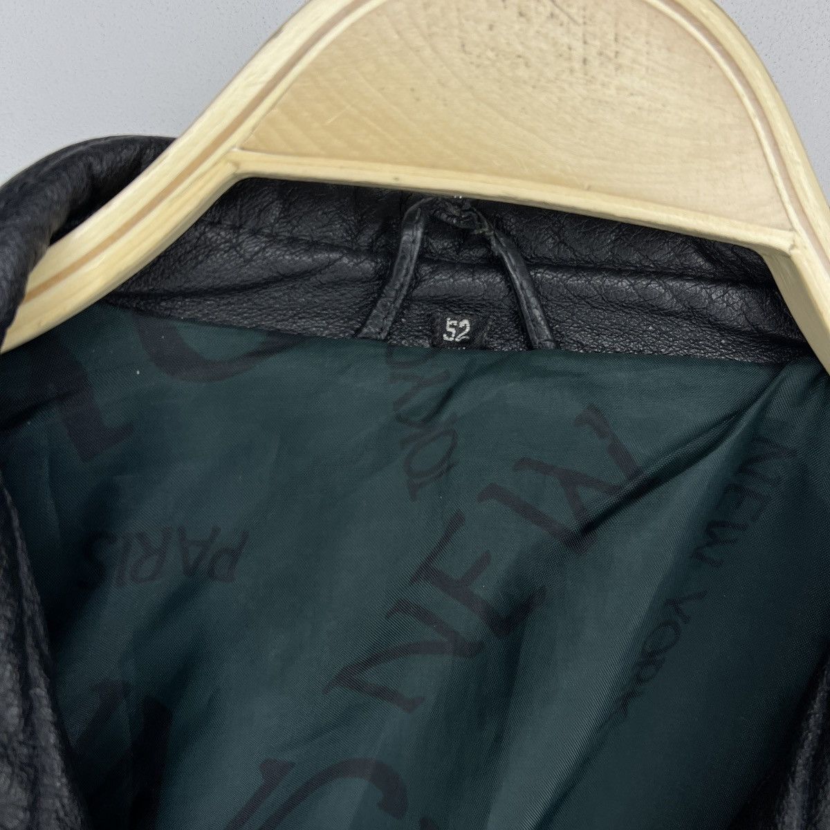 Leather × Vintage Vintage Black Leather Motor Biker Jacket Trucker Genuine Size US L / EU 52-54 / 3 - 7 Thumbnail