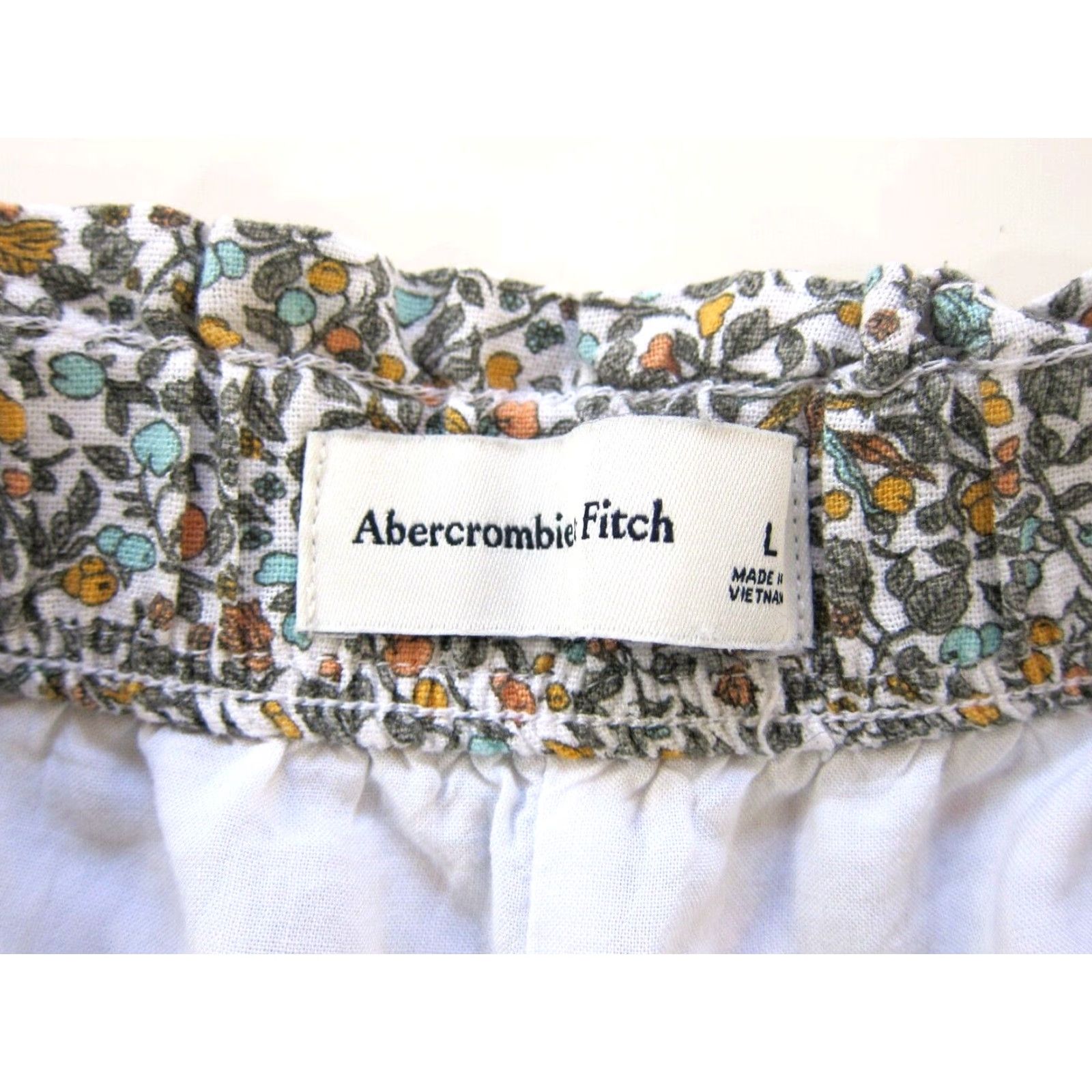 Abercrombie & Fitch Abercrombie & Fitch Linen Green Blue Fruit Floral Lined Pocket Chino Short Large Womens Parka Size 36" / US 14 / IT 50 - 3 Thumbnail