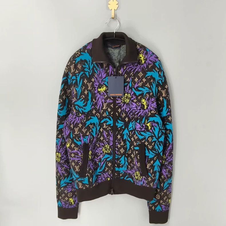 Louis Vuitton Louis Vuitton Purple printed bramble floral knit jacket Size US M / EU 48-50 / 2 - 1 Thumbnail