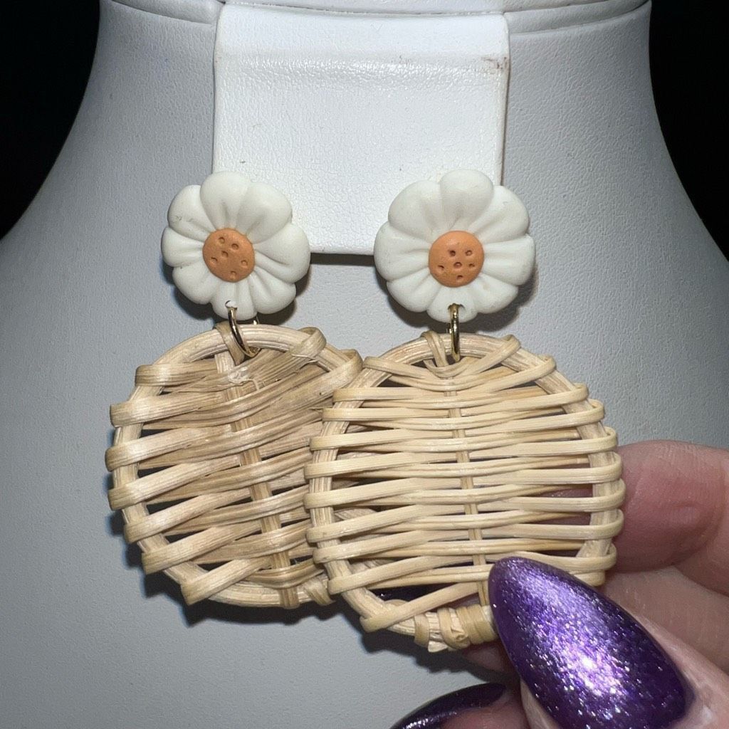 Other Wicker and Polymer Daisy Earrings Size ONE SIZE - 3 Thumbnail