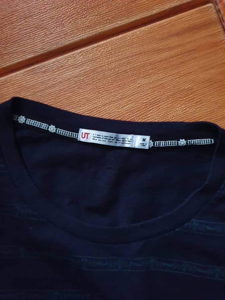 One Piece One Piece x Uniqlo Blue Navy Japanese anime Shirt Size US M / EU 48-50 / 2 - 2 Thumbnail